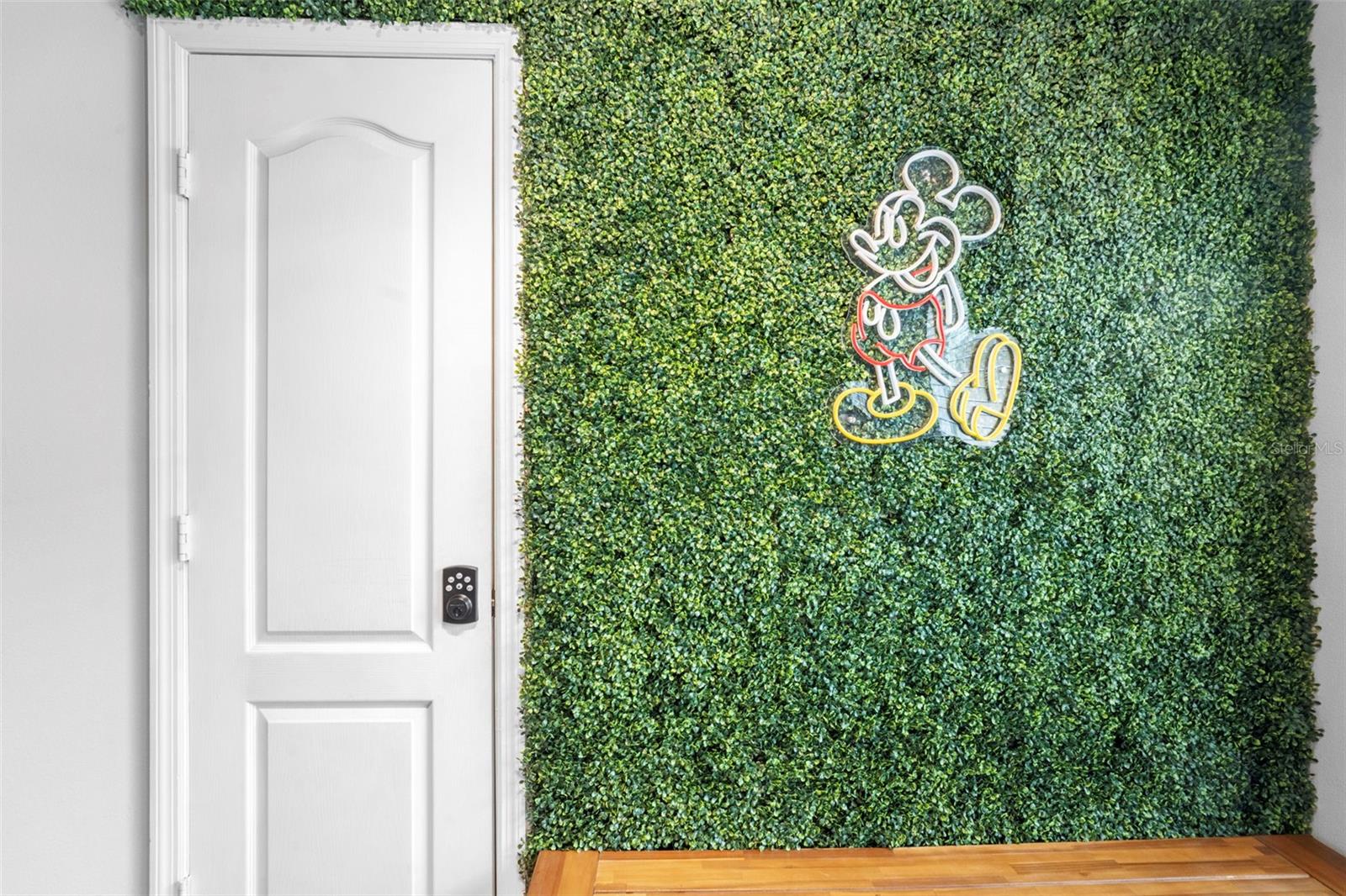 Image 24 of 52 For 127 Sundown Court