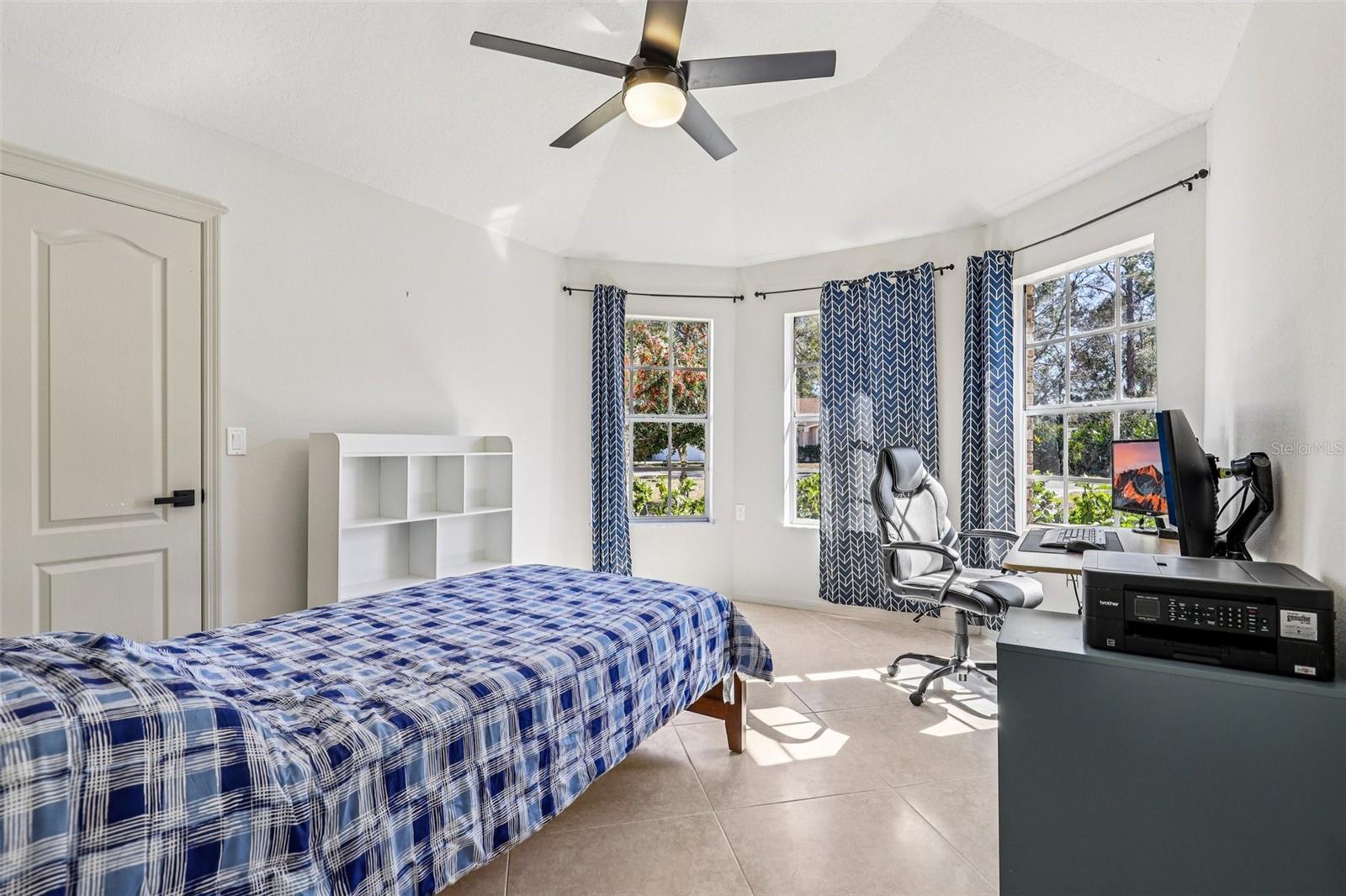 Image 13 of 24 For 5 Watkins Place