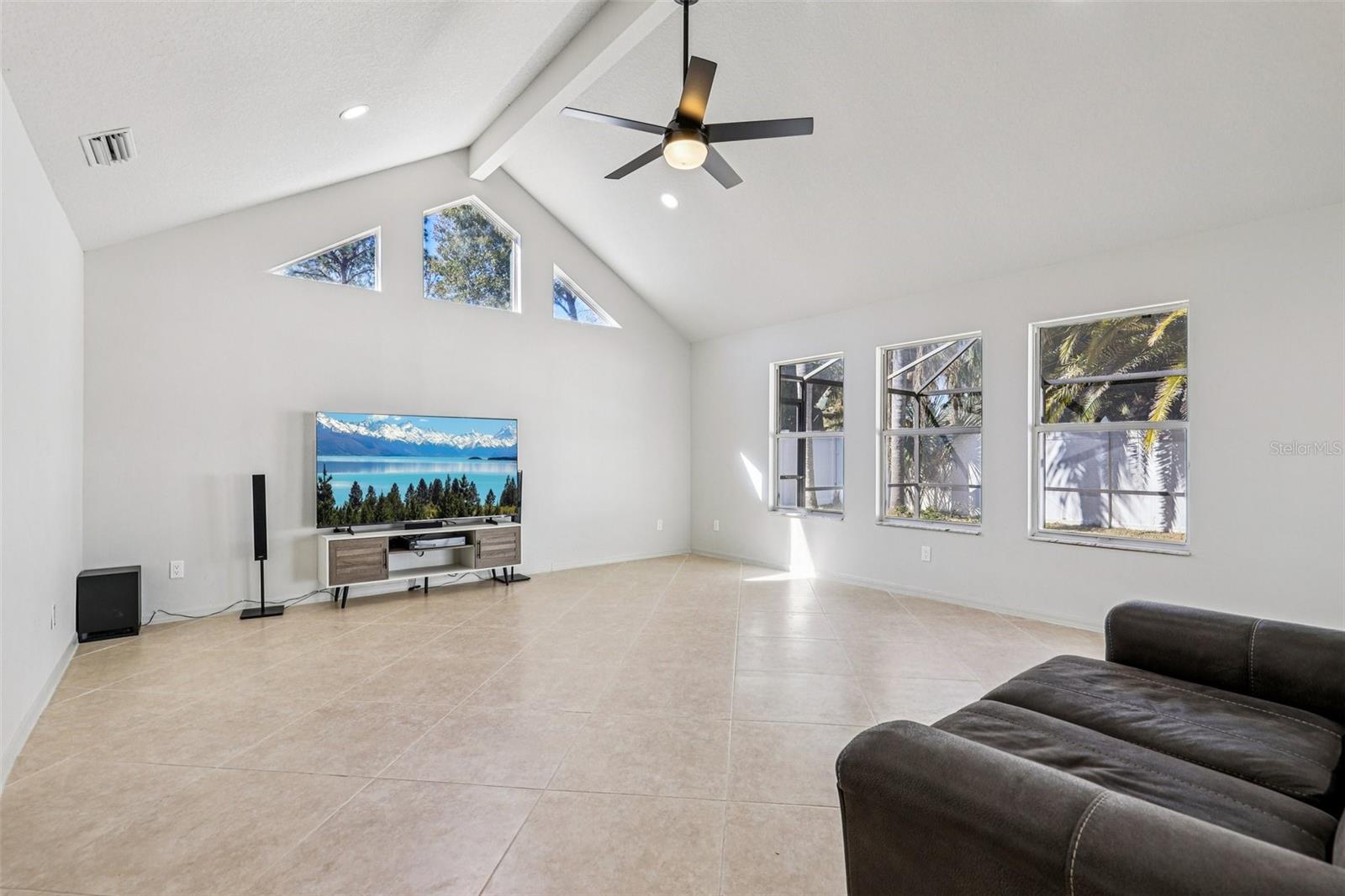 Image 5 of 24 For 5 Watkins Place