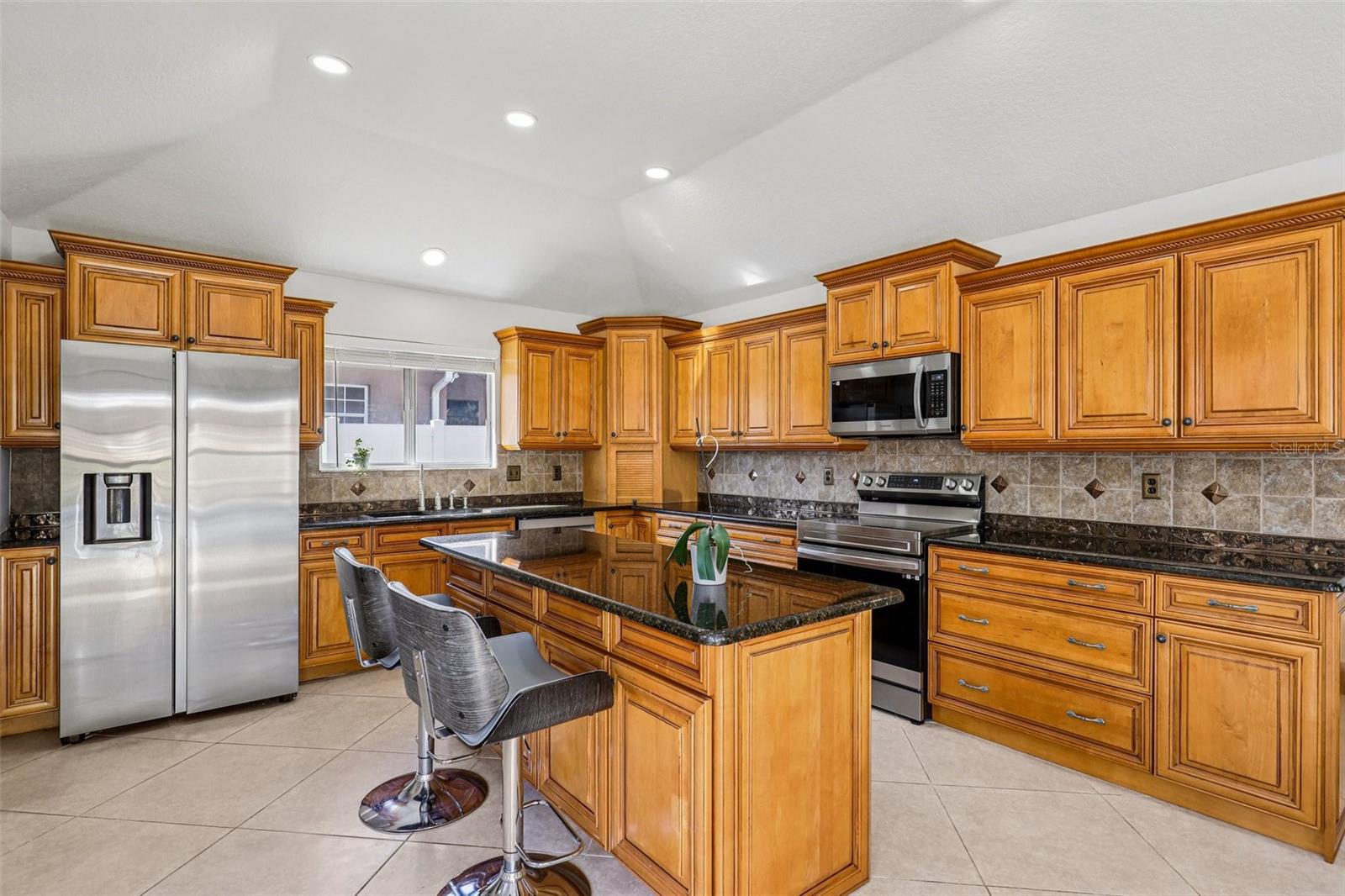 Image 7 of 24 For 5 Watkins Place