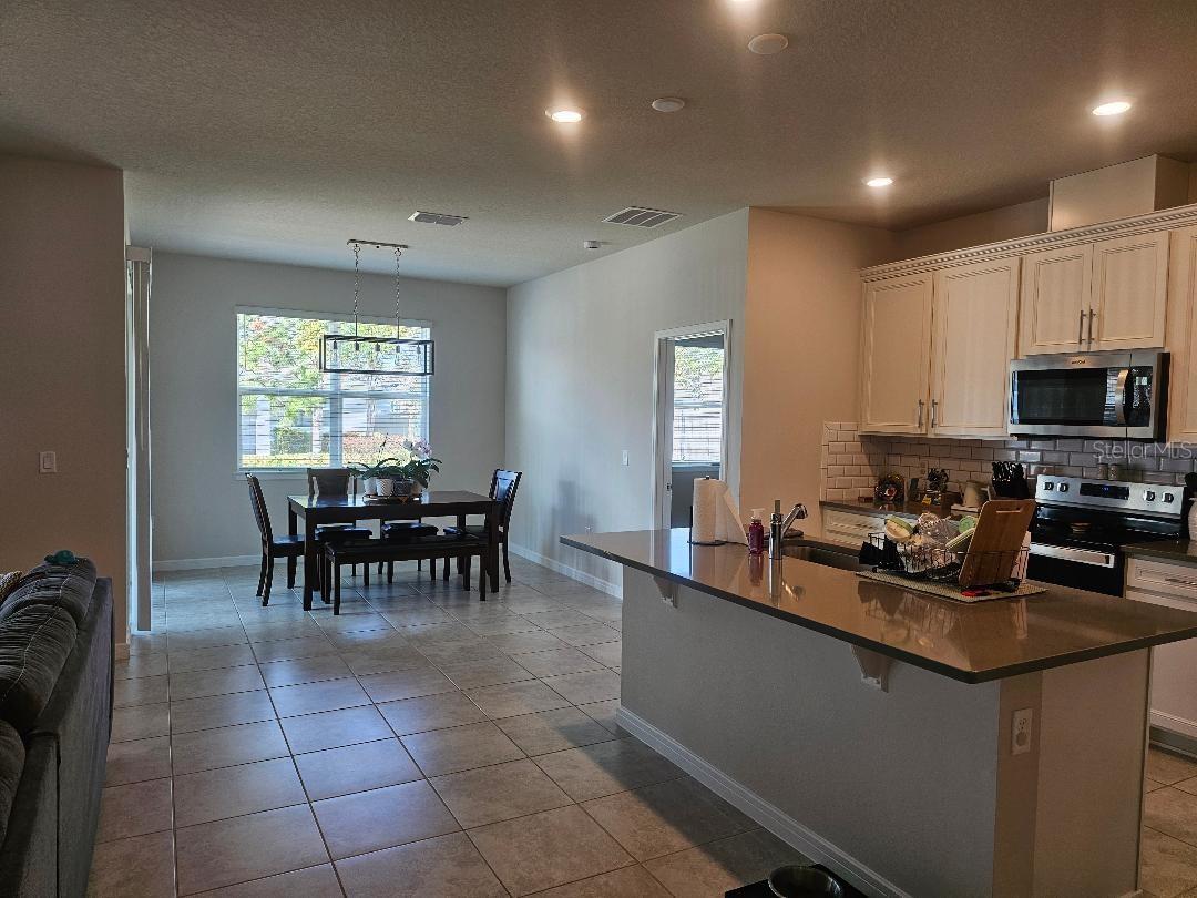 Image 5 of 17 For 3545 Treetop Street