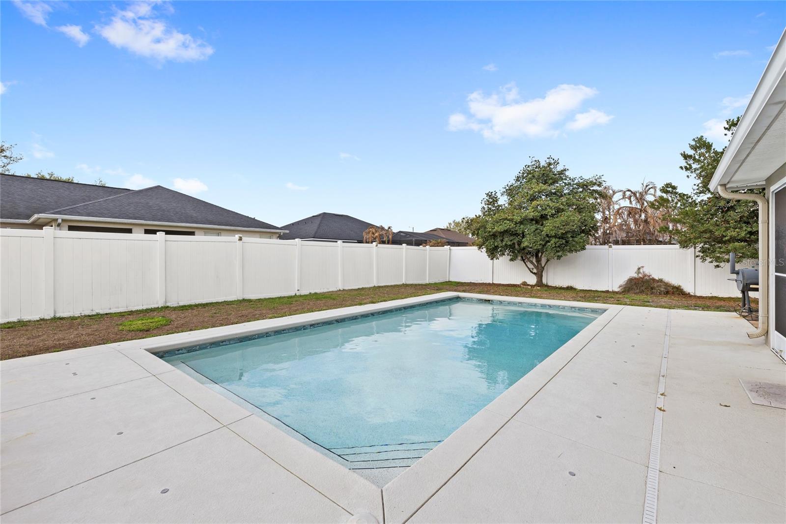 Image 29 of 45 For 496 Terranova Street