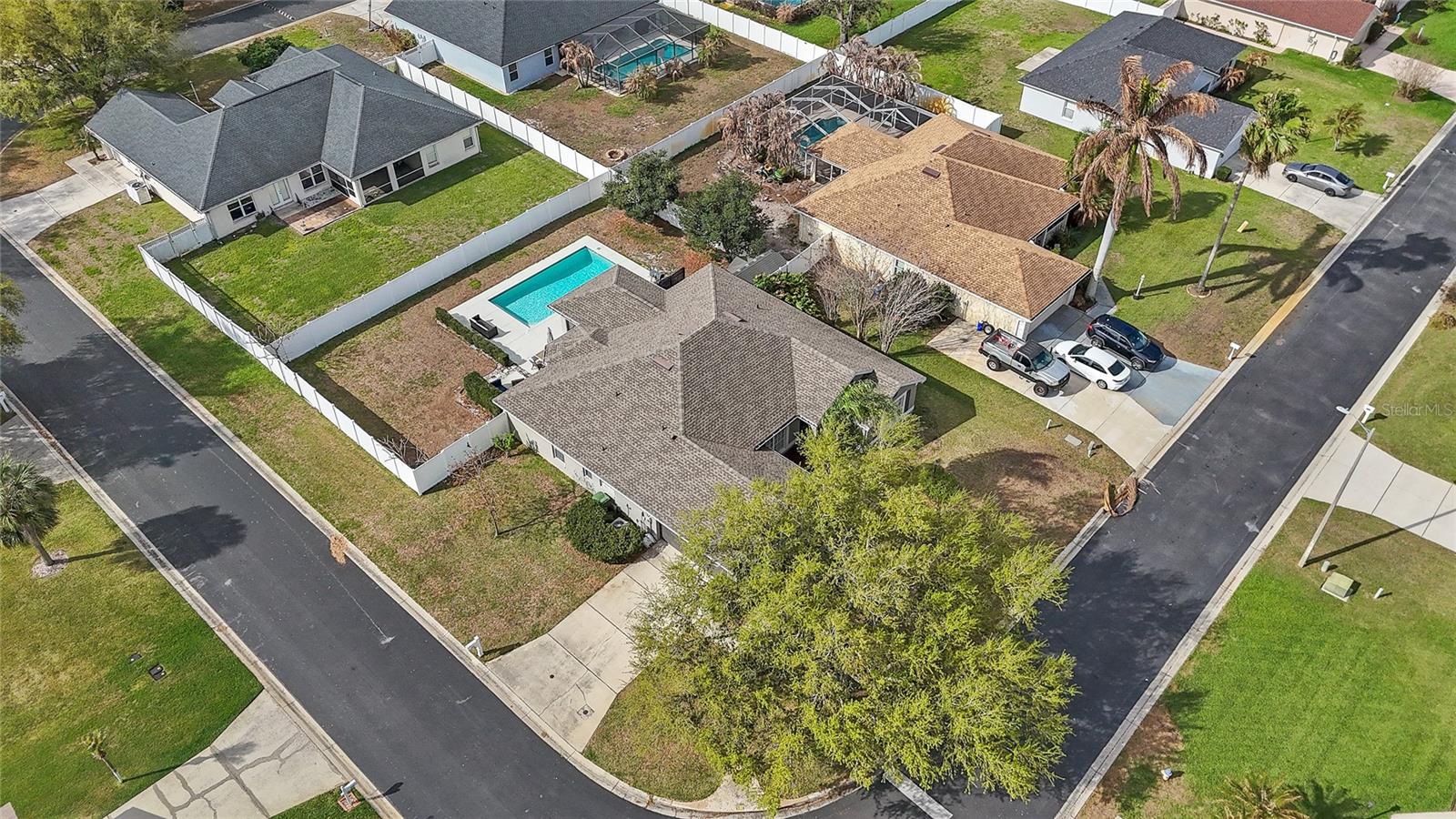 Image 36 of 45 For 496 Terranova Street