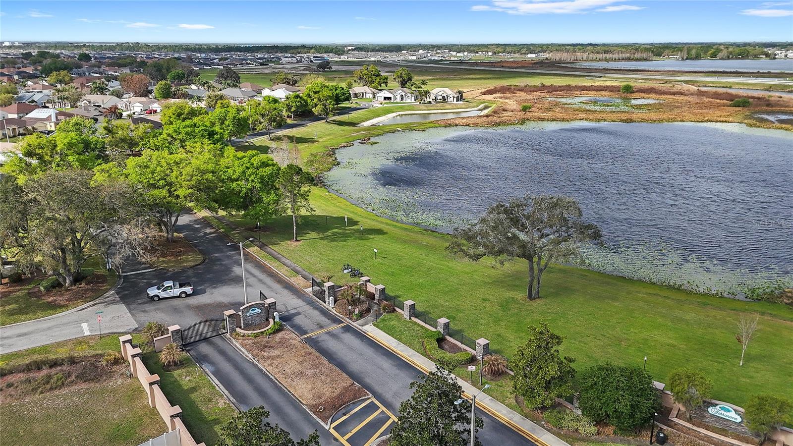 Image 37 of 45 For 496 Terranova Street