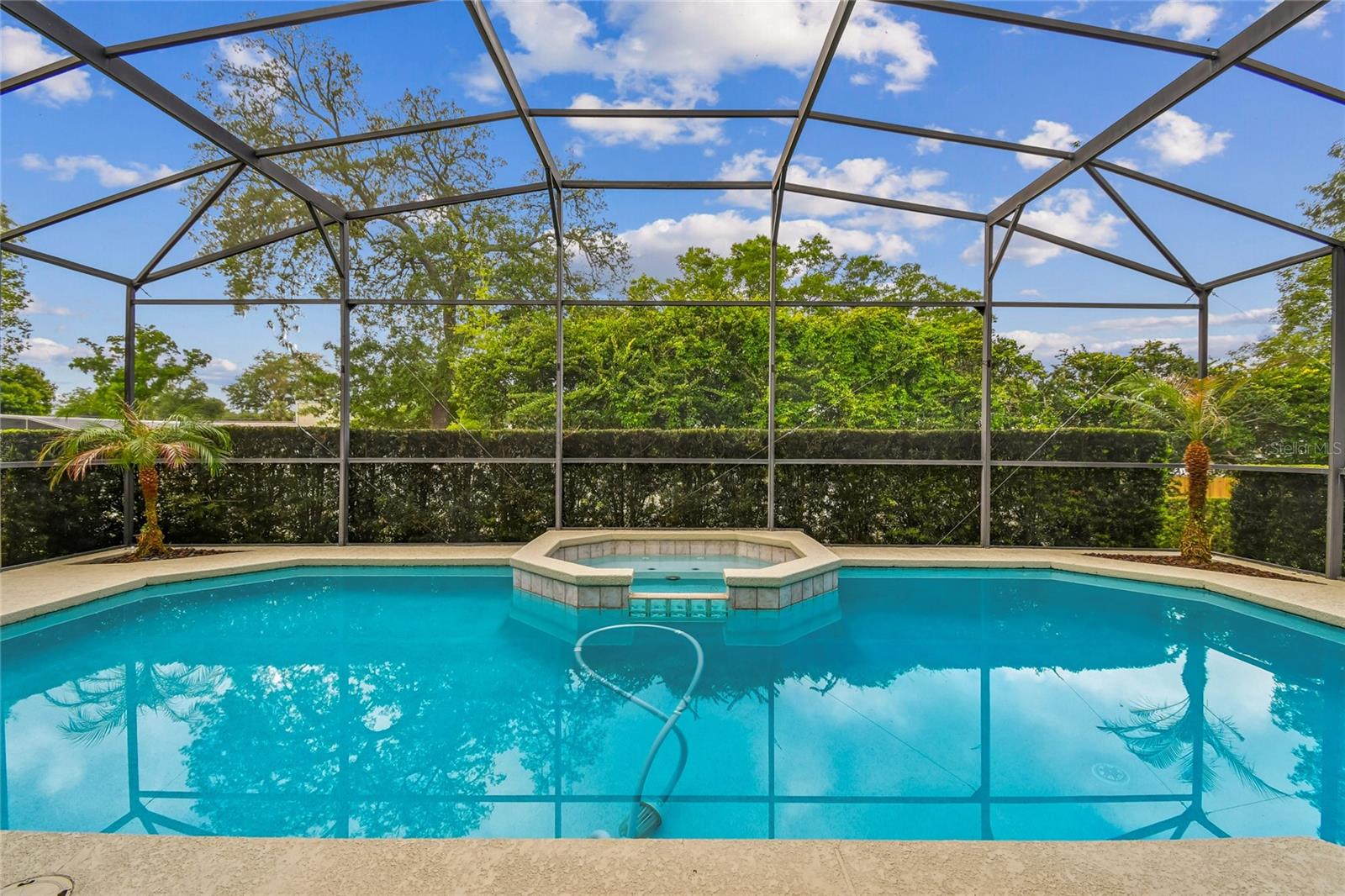 Image 16 of 33 For 1362 Shady Knoll Court