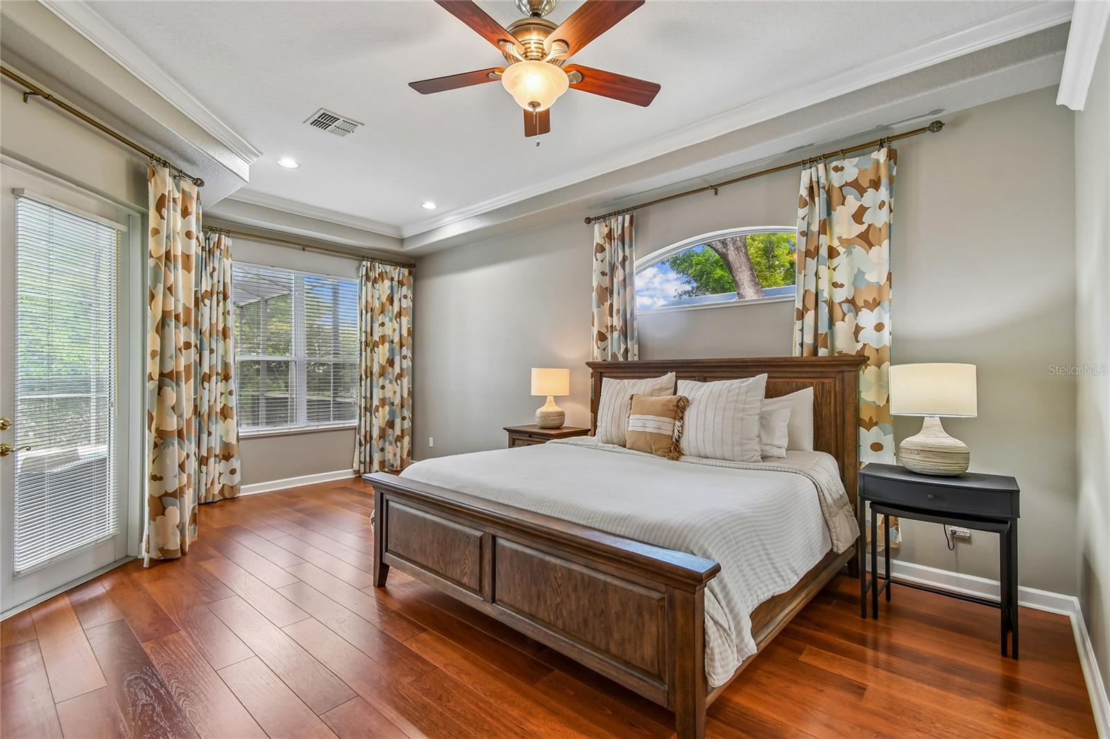 Image 17 of 33 For 1362 Shady Knoll Court