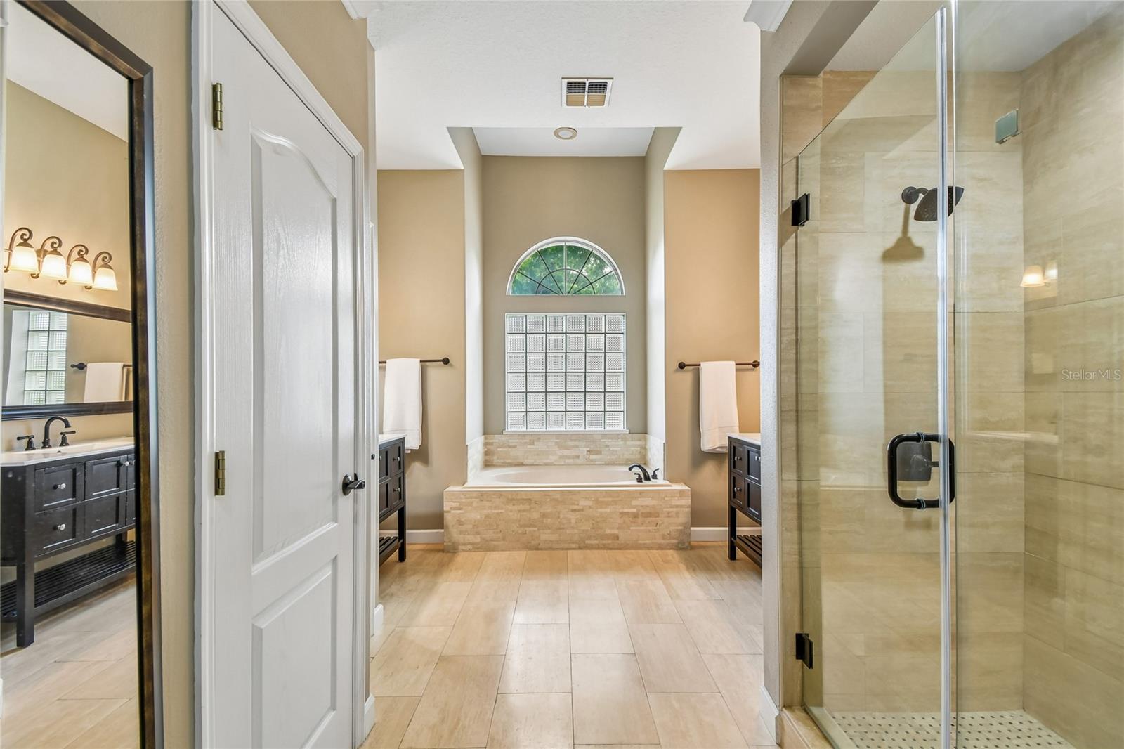 Image 18 of 33 For 1362 Shady Knoll Court