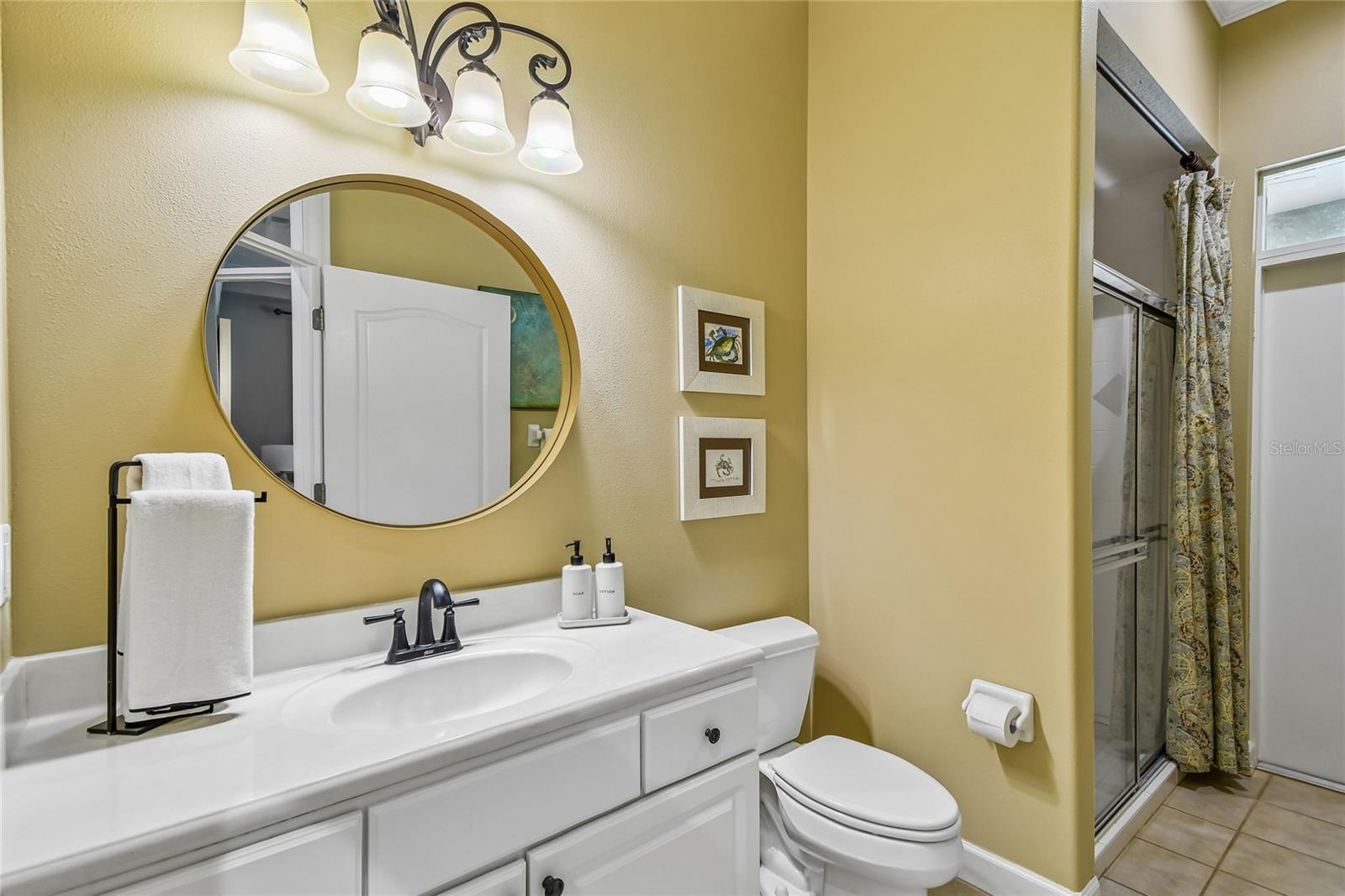 Image 26 of 33 For 1362 Shady Knoll Court