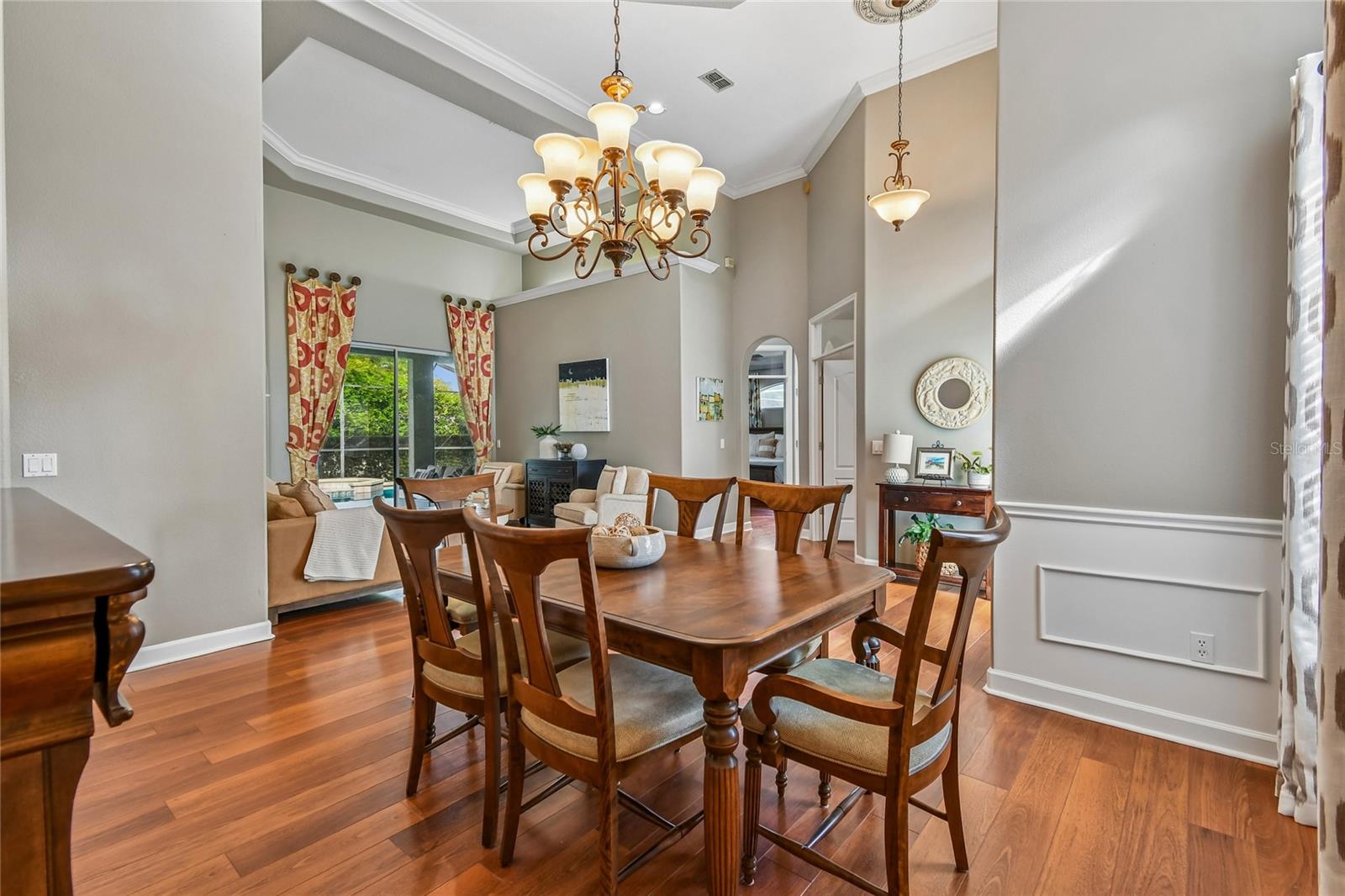 Image 6 of 33 For 1362 Shady Knoll Court