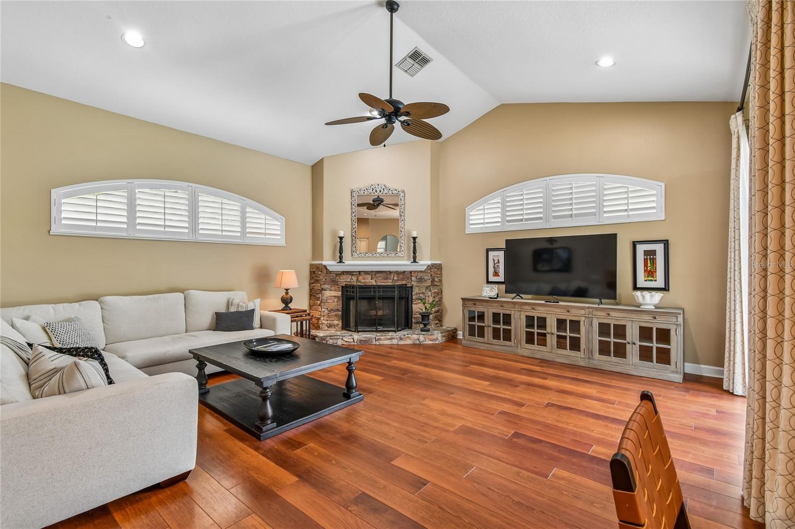 Image 8 of 33 For 1362 Shady Knoll Court