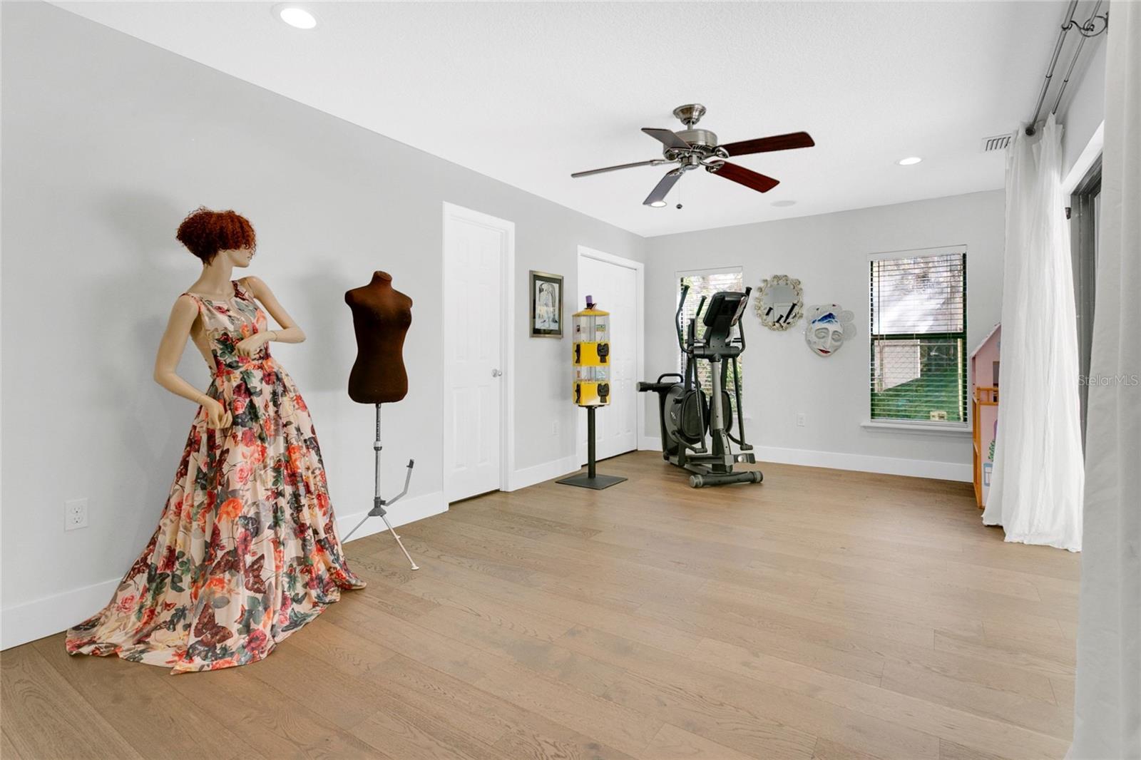 Image 13 of 38 For 9500 Handley Court