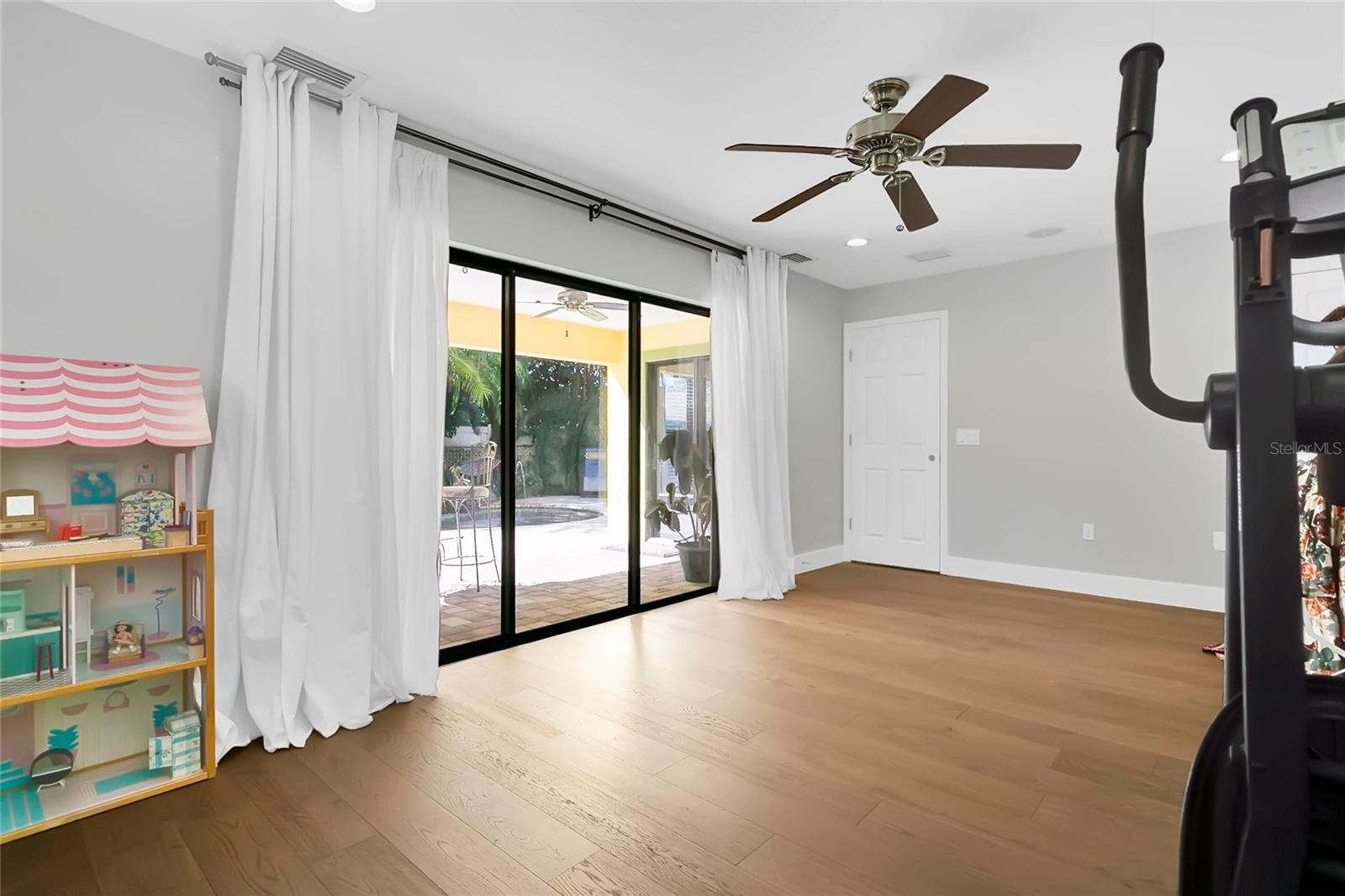 Image 14 of 38 For 9500 Handley Court