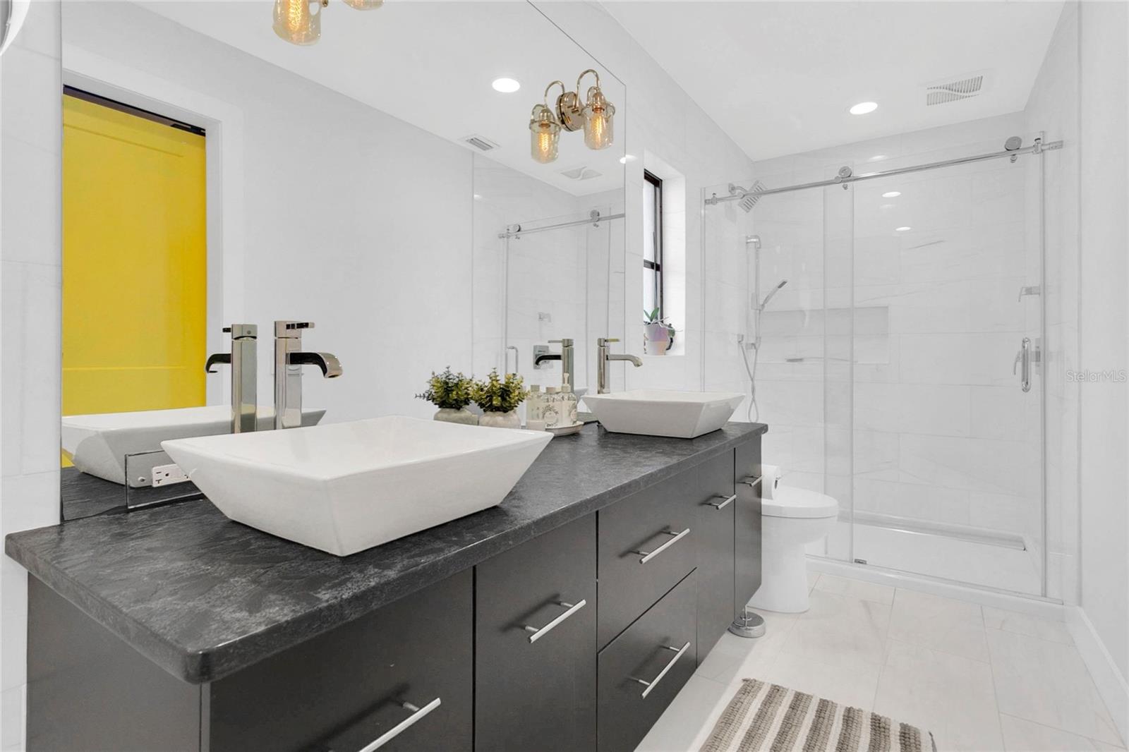 Image 16 of 38 For 9500 Handley Court