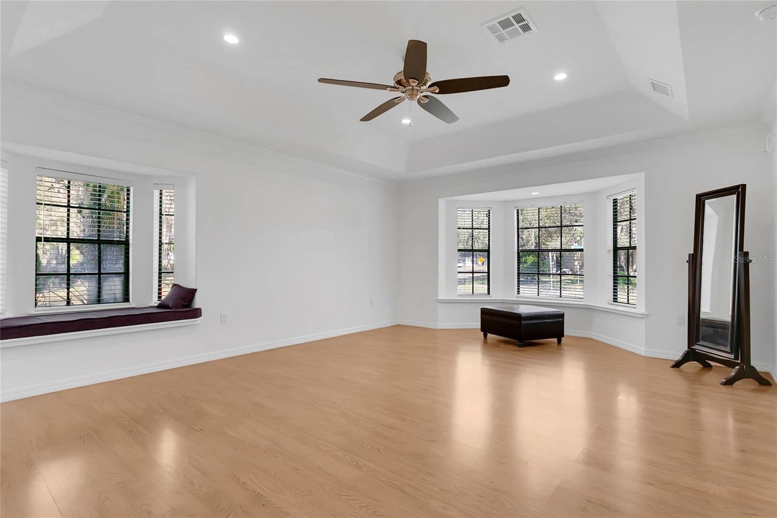 Image 18 of 38 For 9500 Handley Court