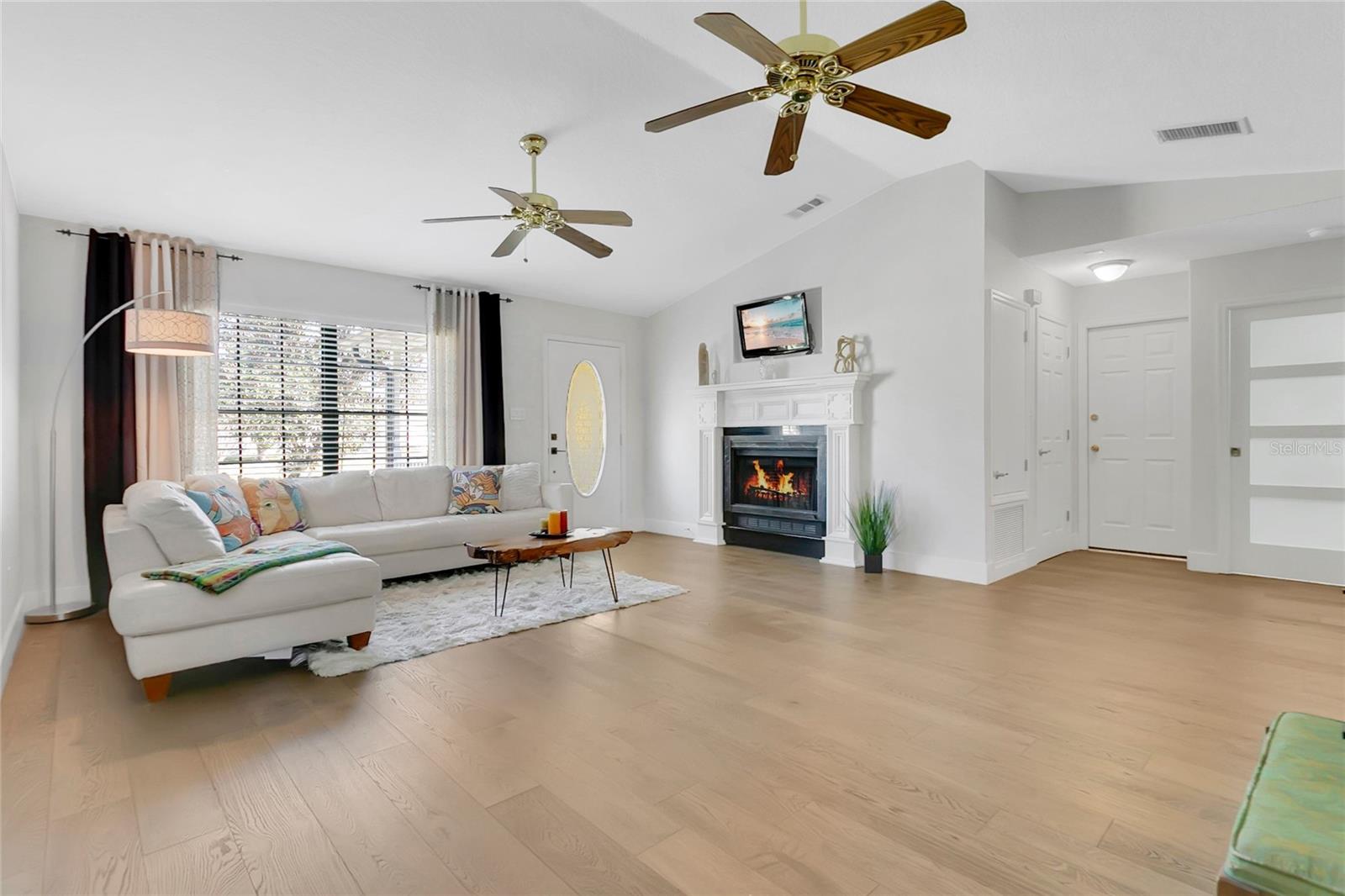 Image 4 of 38 For 9500 Handley Court