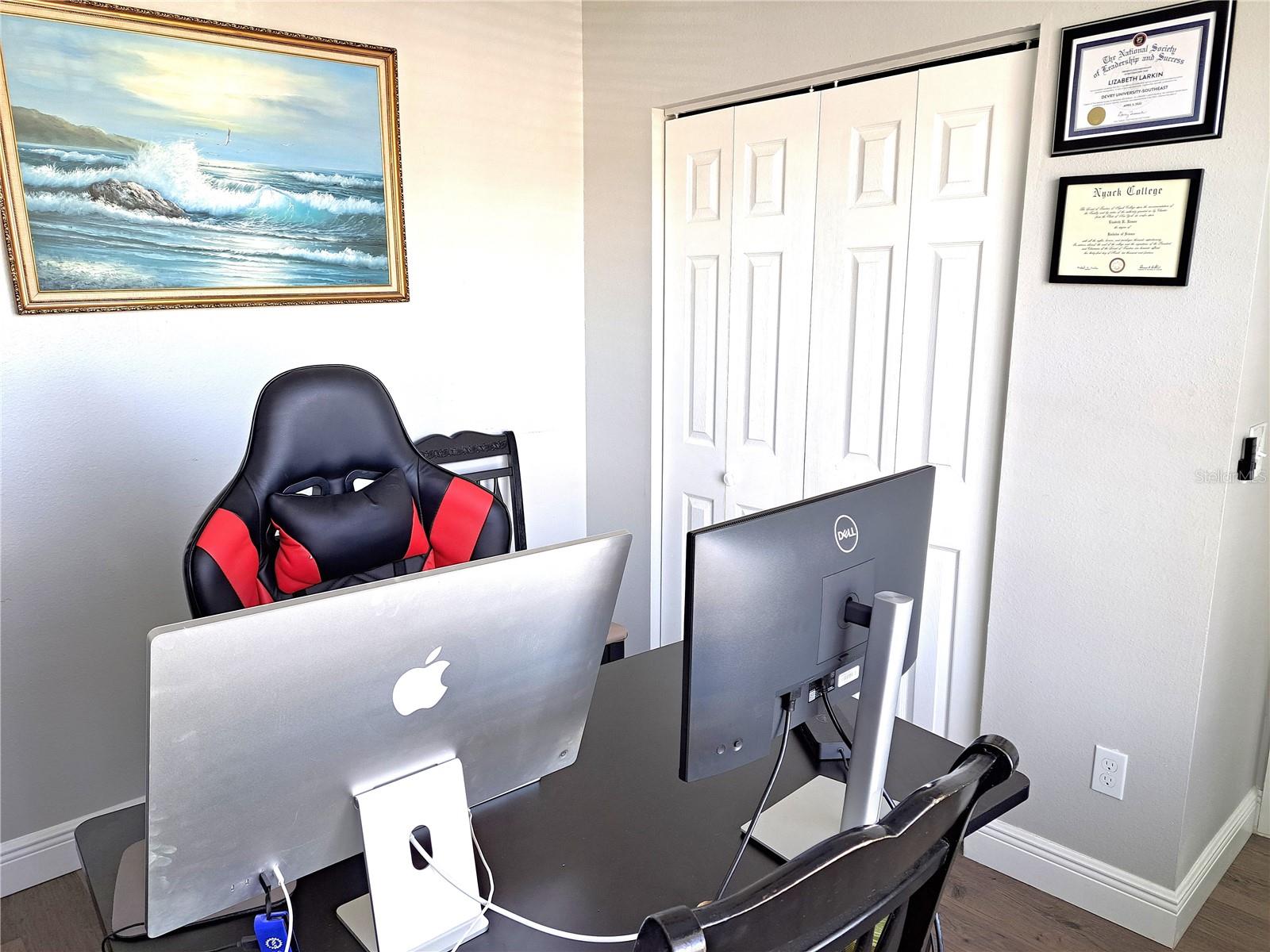 Image 32 of 37 For 10318 Crystal Point Drive