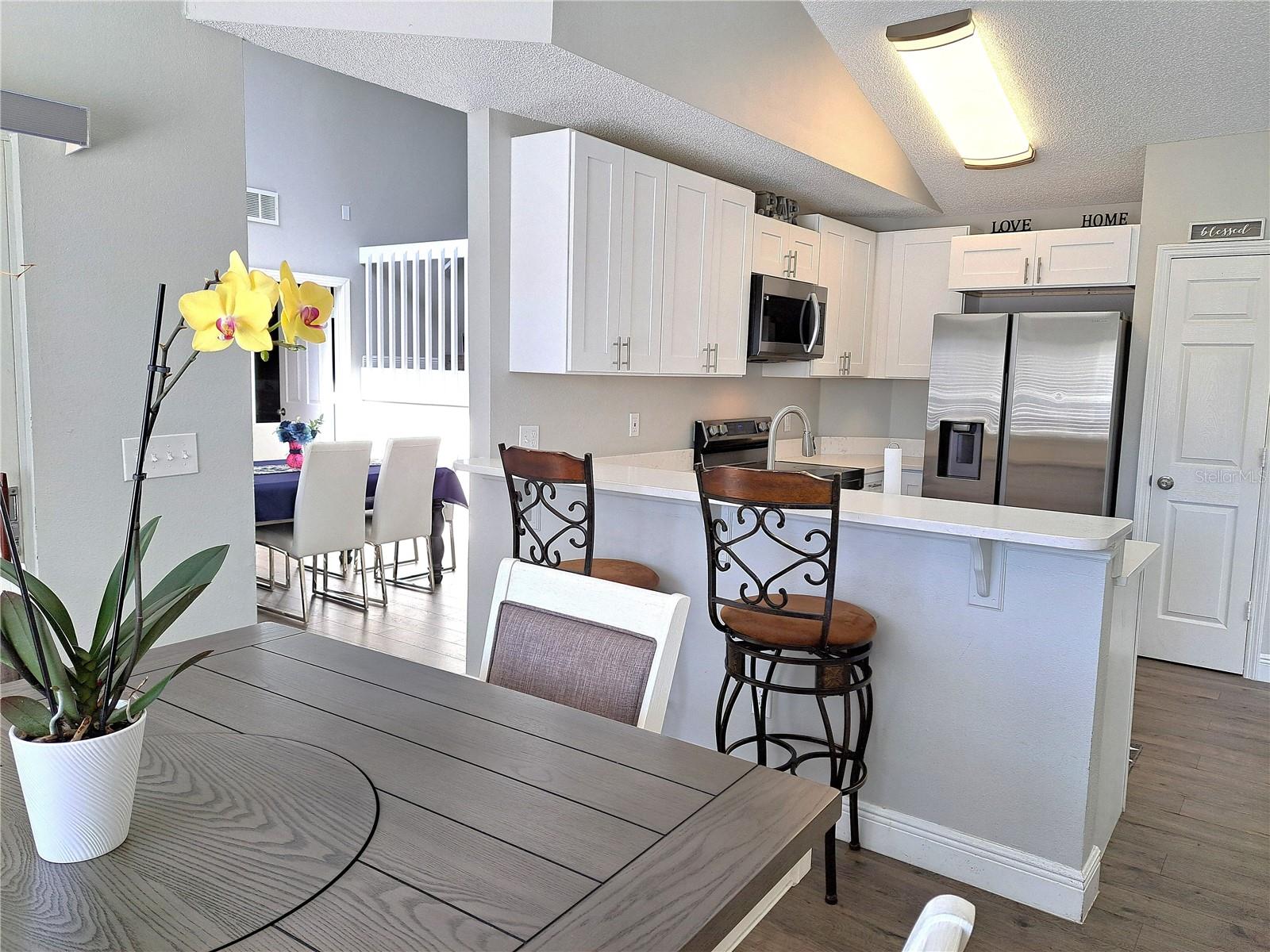 Image 6 of 37 For 10318 Crystal Point Drive