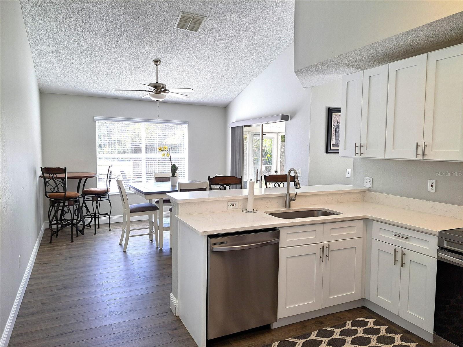 Image 8 of 37 For 10318 Crystal Point Drive