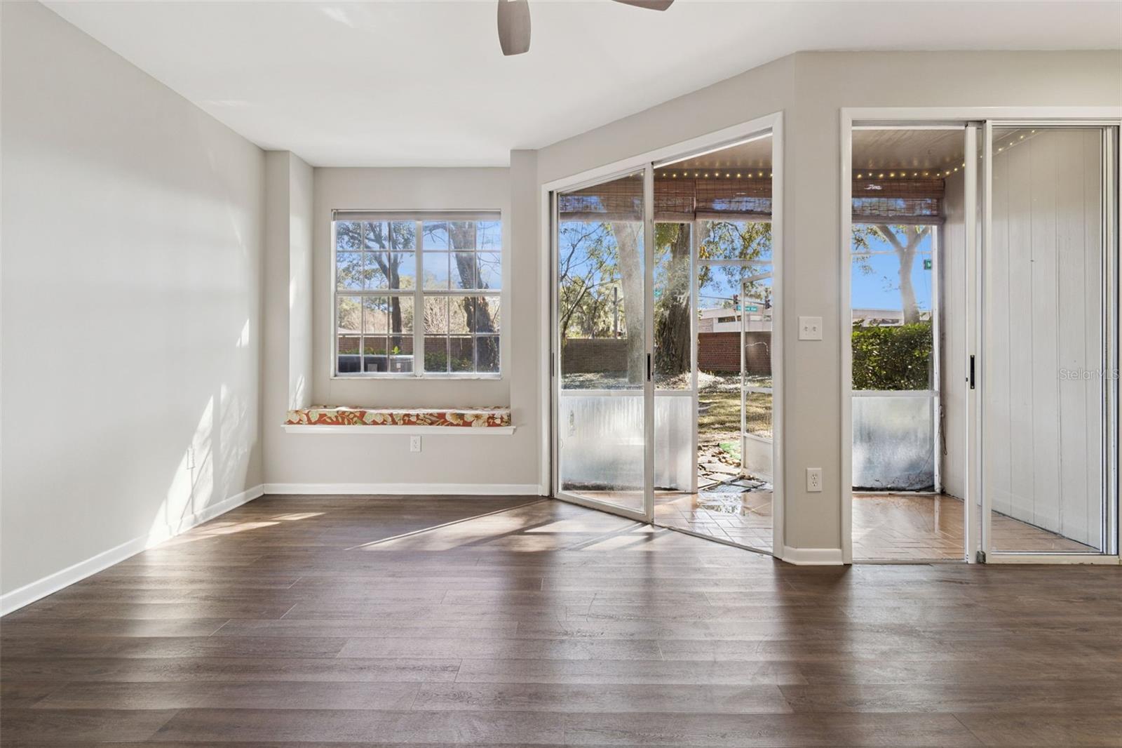 Image 11 of 51 For 683 Post Oak Circle 117