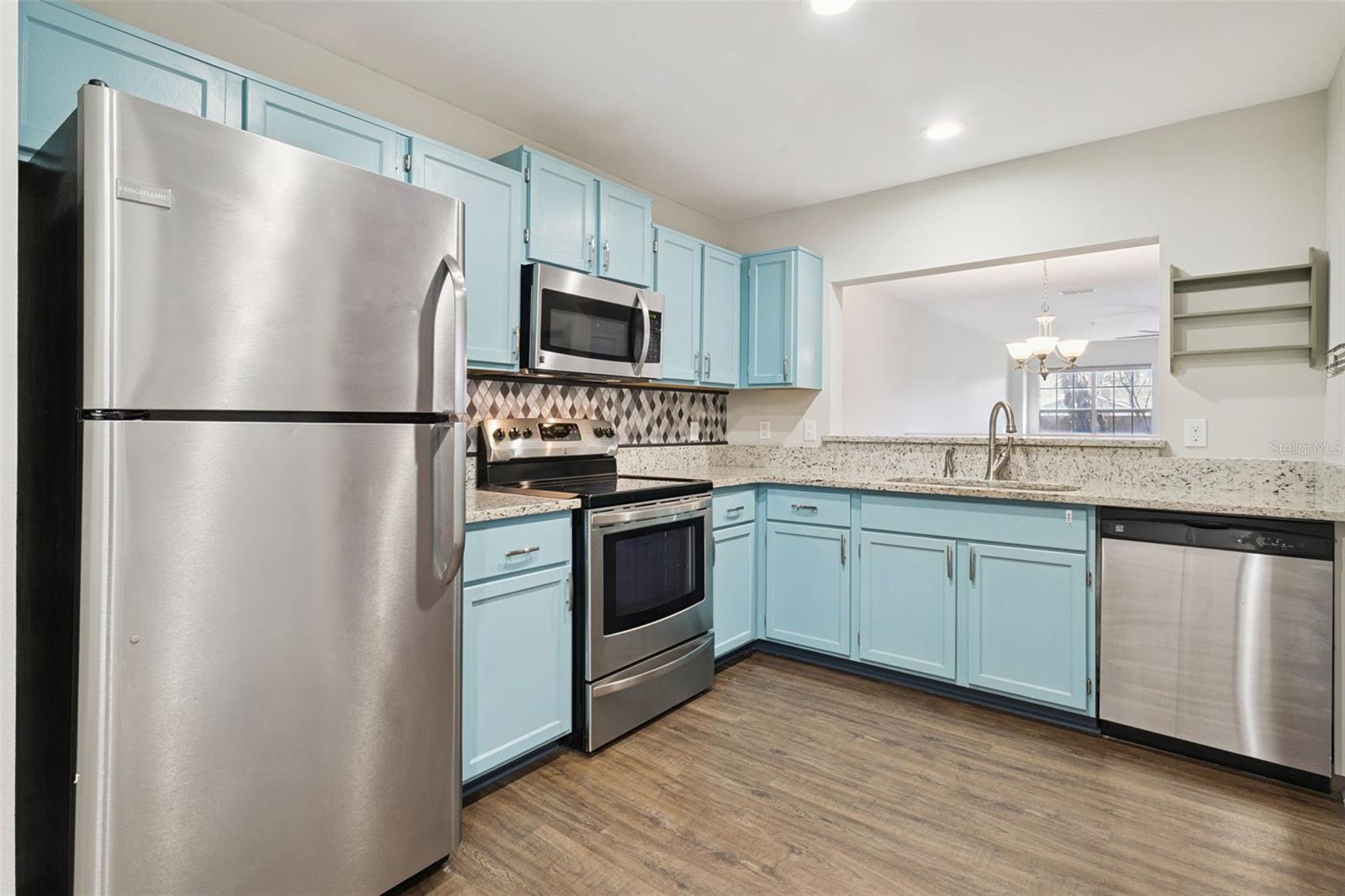 Image 16 of 51 For 683 Post Oak Circle 117