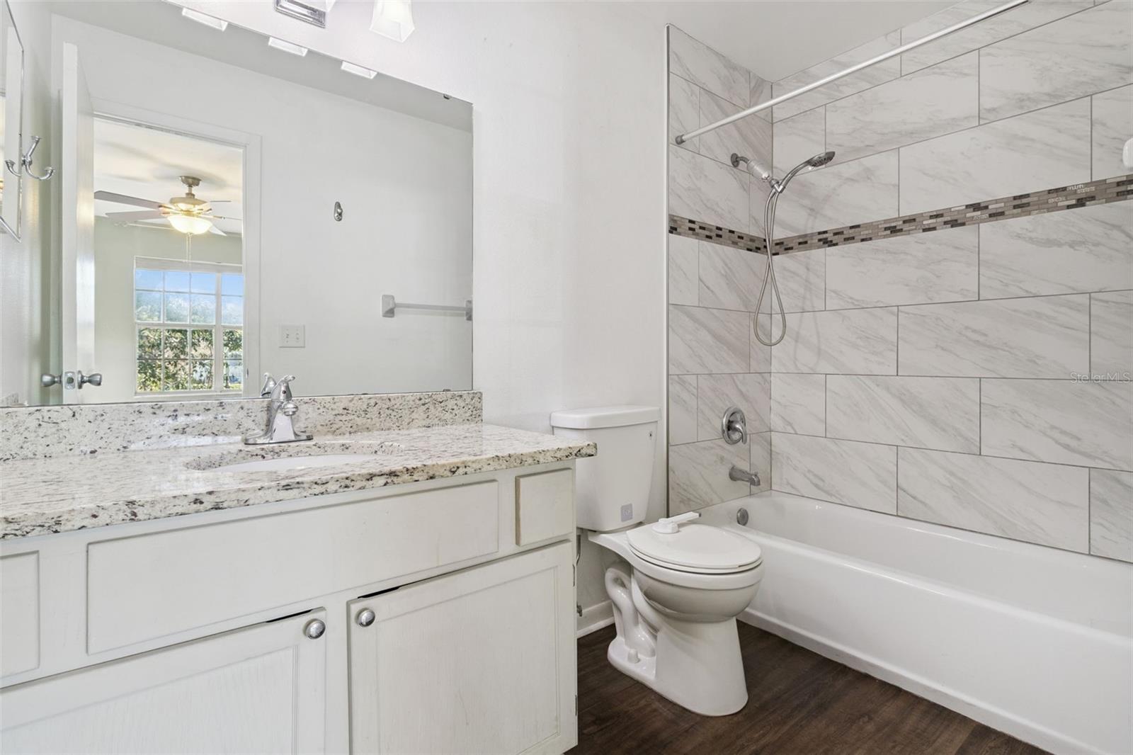 Image 28 of 51 For 683 Post Oak Circle 117