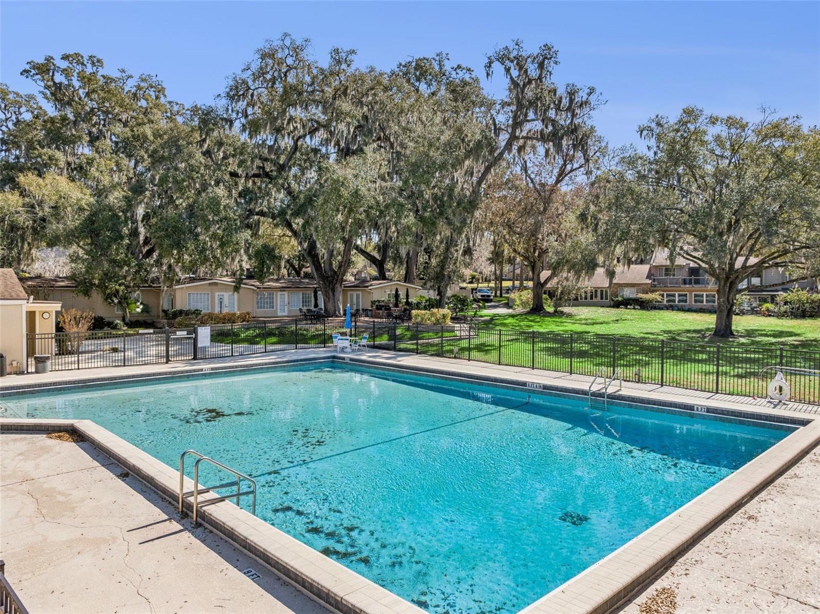 Image 41 of 51 For 683 Post Oak Circle 117