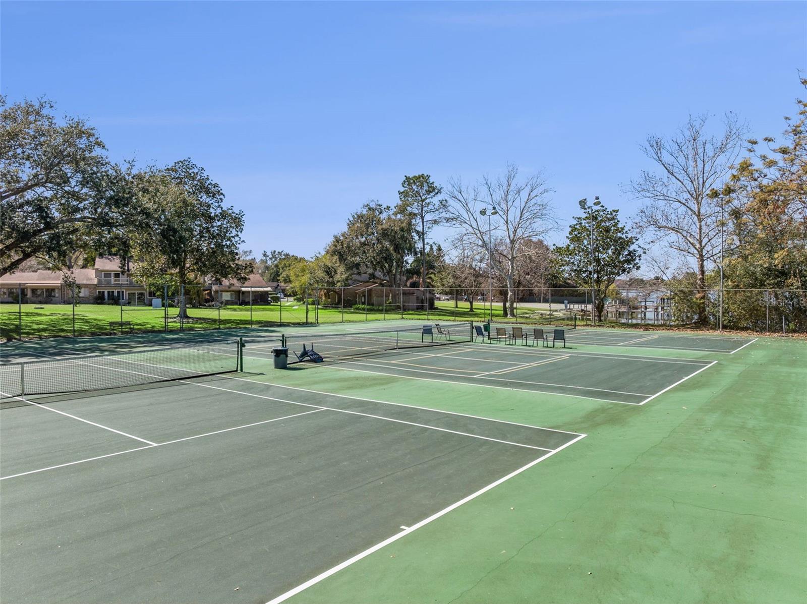 Image 42 of 51 For 683 Post Oak Circle 117