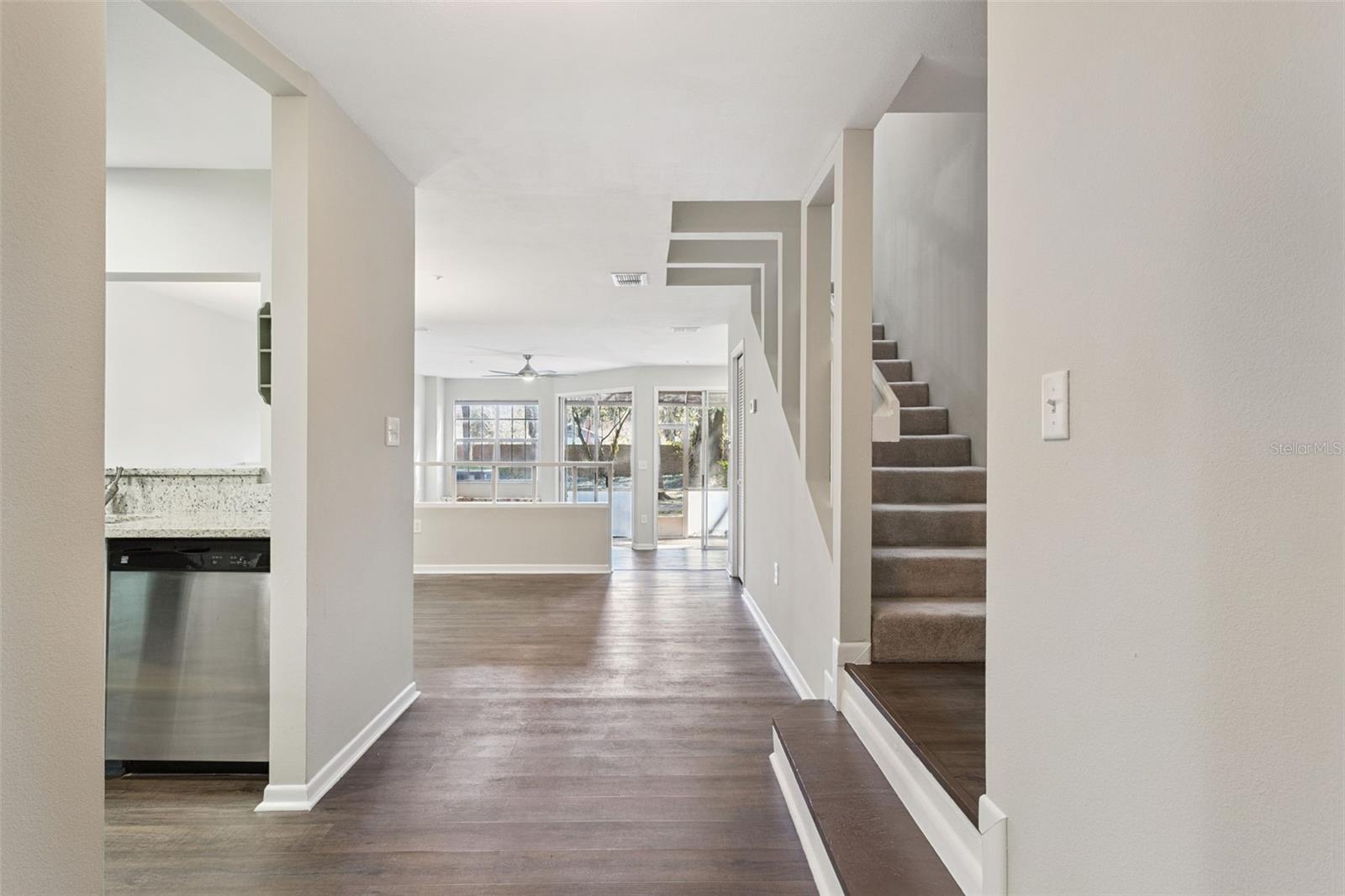 Image 7 of 51 For 683 Post Oak Circle 117