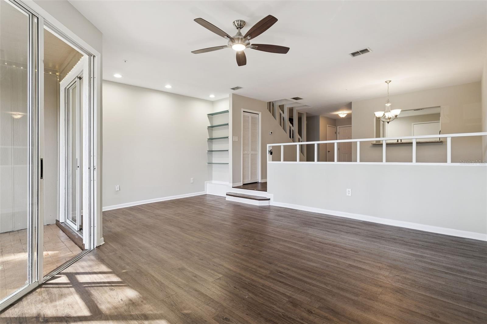 Image 8 of 51 For 683 Post Oak Circle 117