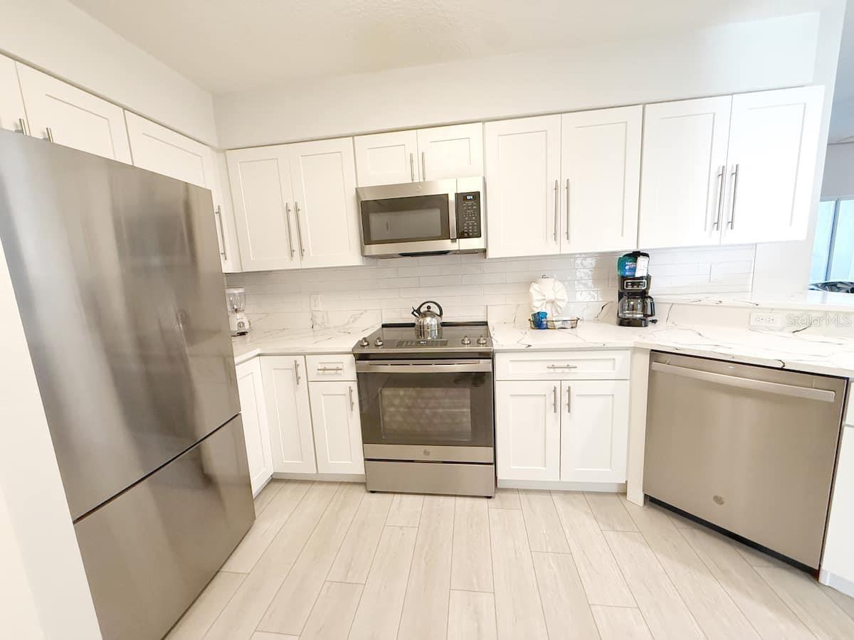 Image 5 of 17 For 8762 Worldquest Boulevard 6205