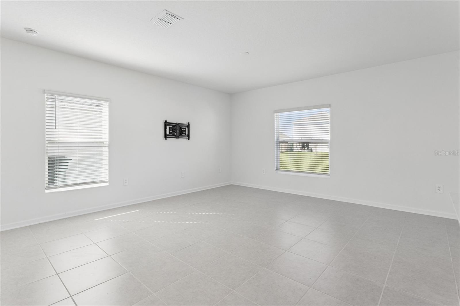 Image 10 of 91 For 2916 Transformation Way