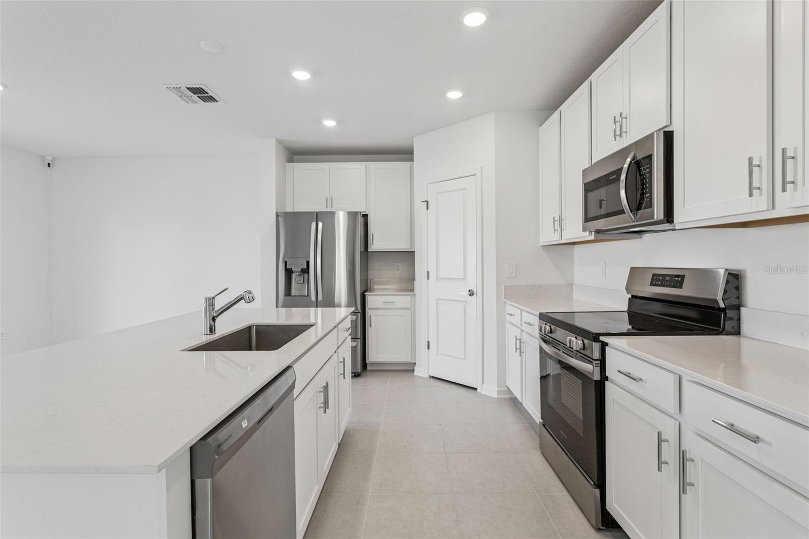 Image 6 of 91 For 2916 Transformation Way