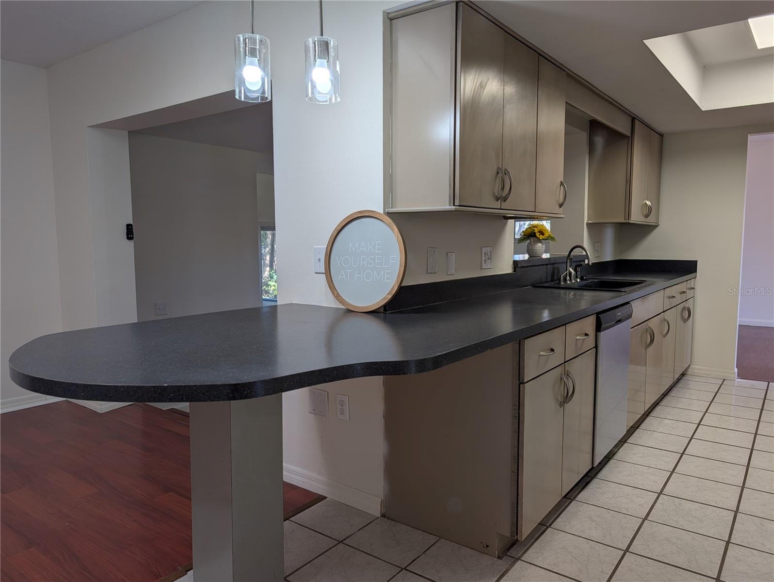 Image 10 of 32 For 627 Prairie Lane