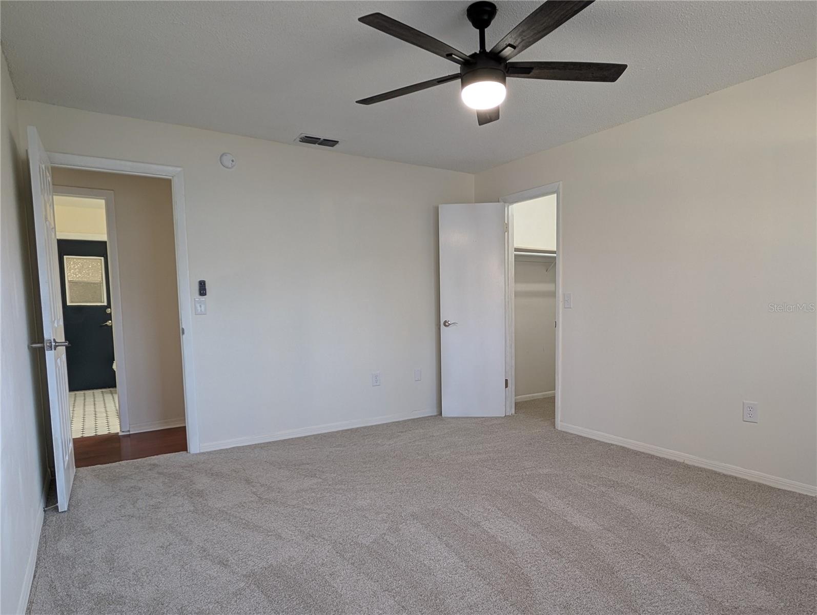 Image 16 of 32 For 627 Prairie Lane