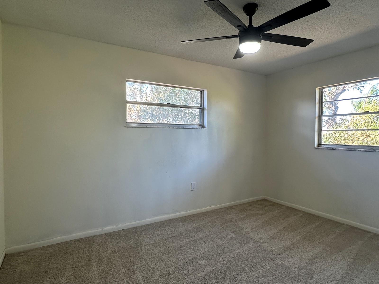 Image 23 of 32 For 627 Prairie Lane