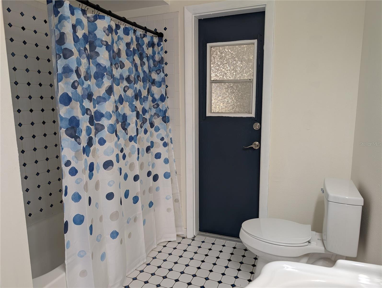 Image 25 of 32 For 627 Prairie Lane