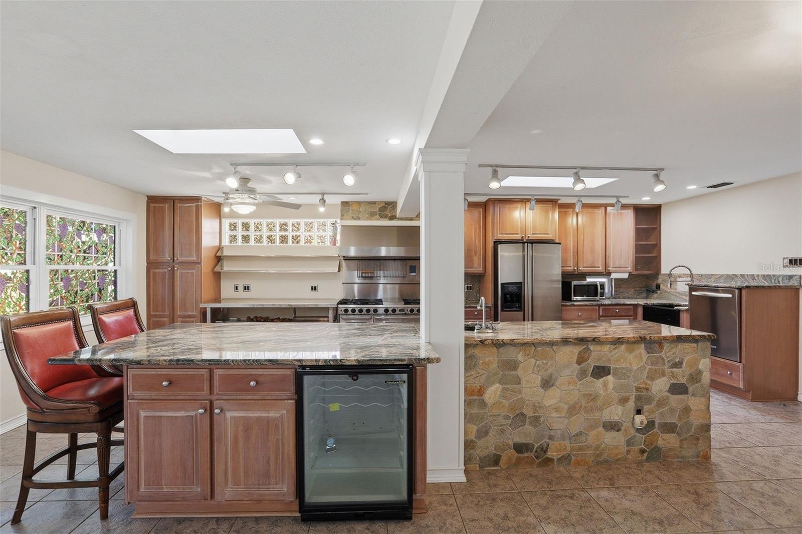 Image 10 of 49 For 88 Cindy Lane