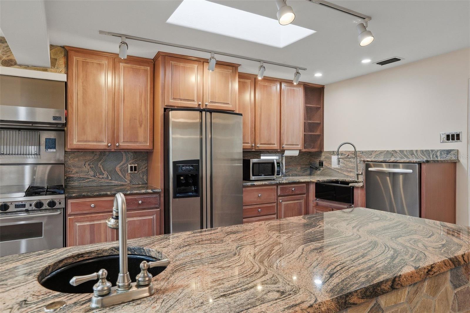 Image 11 of 49 For 88 Cindy Lane