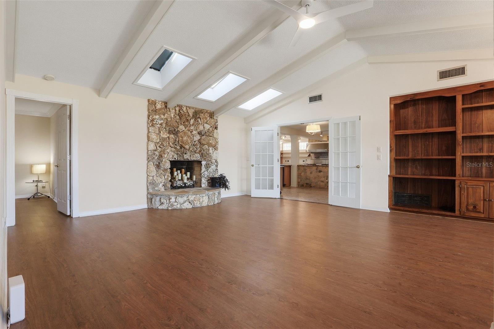 Image 2 of 49 For 88 Cindy Lane