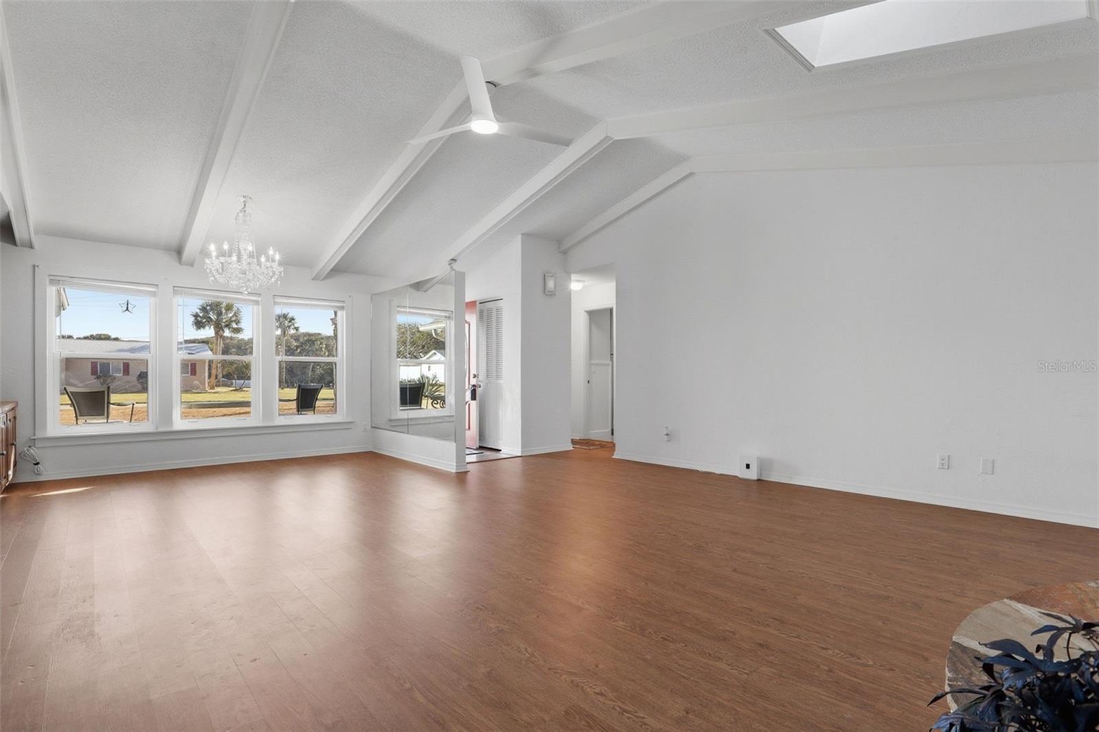 Image 4 of 49 For 88 Cindy Lane