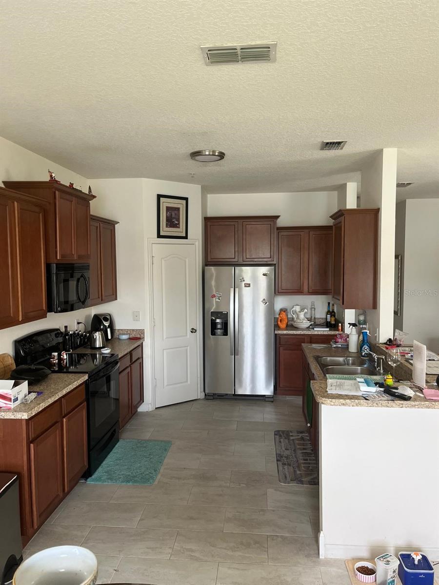 Image 25 of 37 For 1646 Scarlet Oak Loop 58c