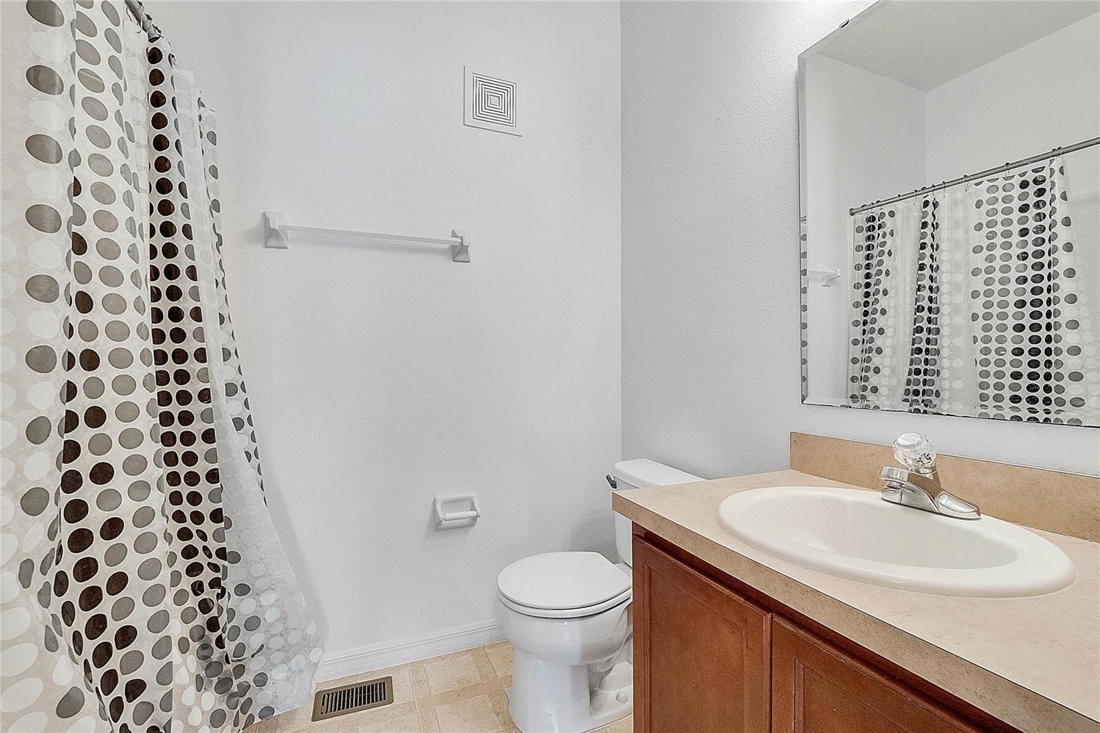 Image 7 of 37 For 1646 Scarlet Oak Loop 58c