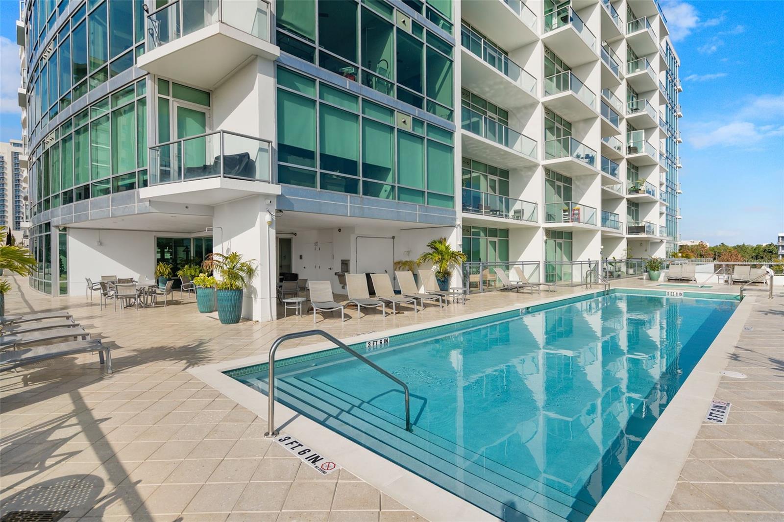 Image 18 of 35 For 101 Eola Drive 518