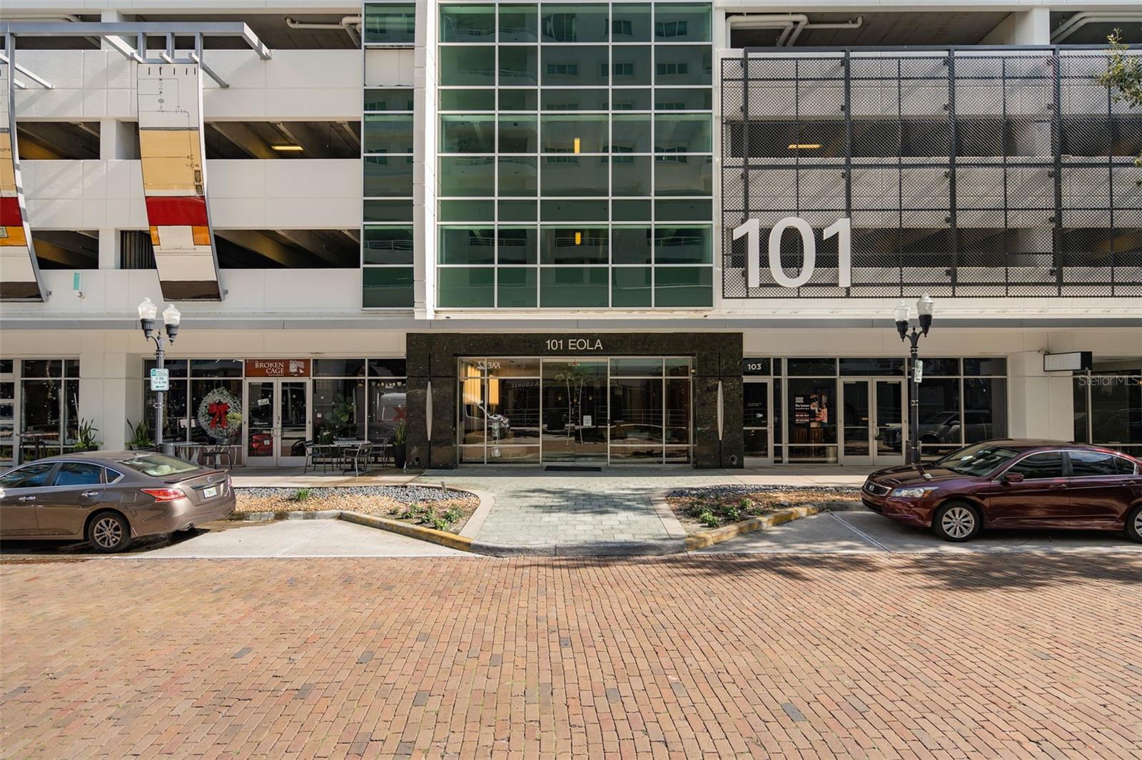 Image 2 of 35 For 101 Eola Drive 518