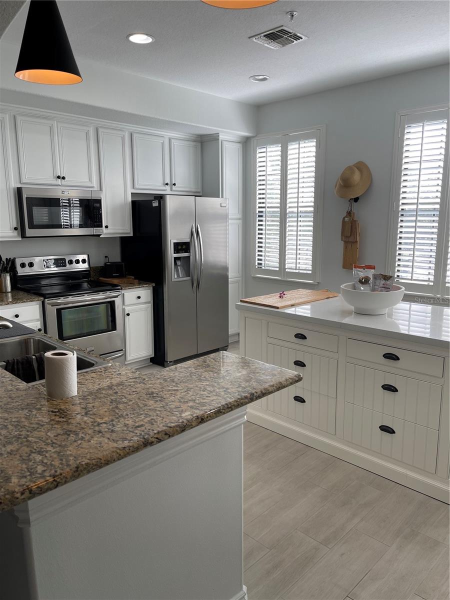 Image 19 of 65 For 1631 Lakemont Avenue