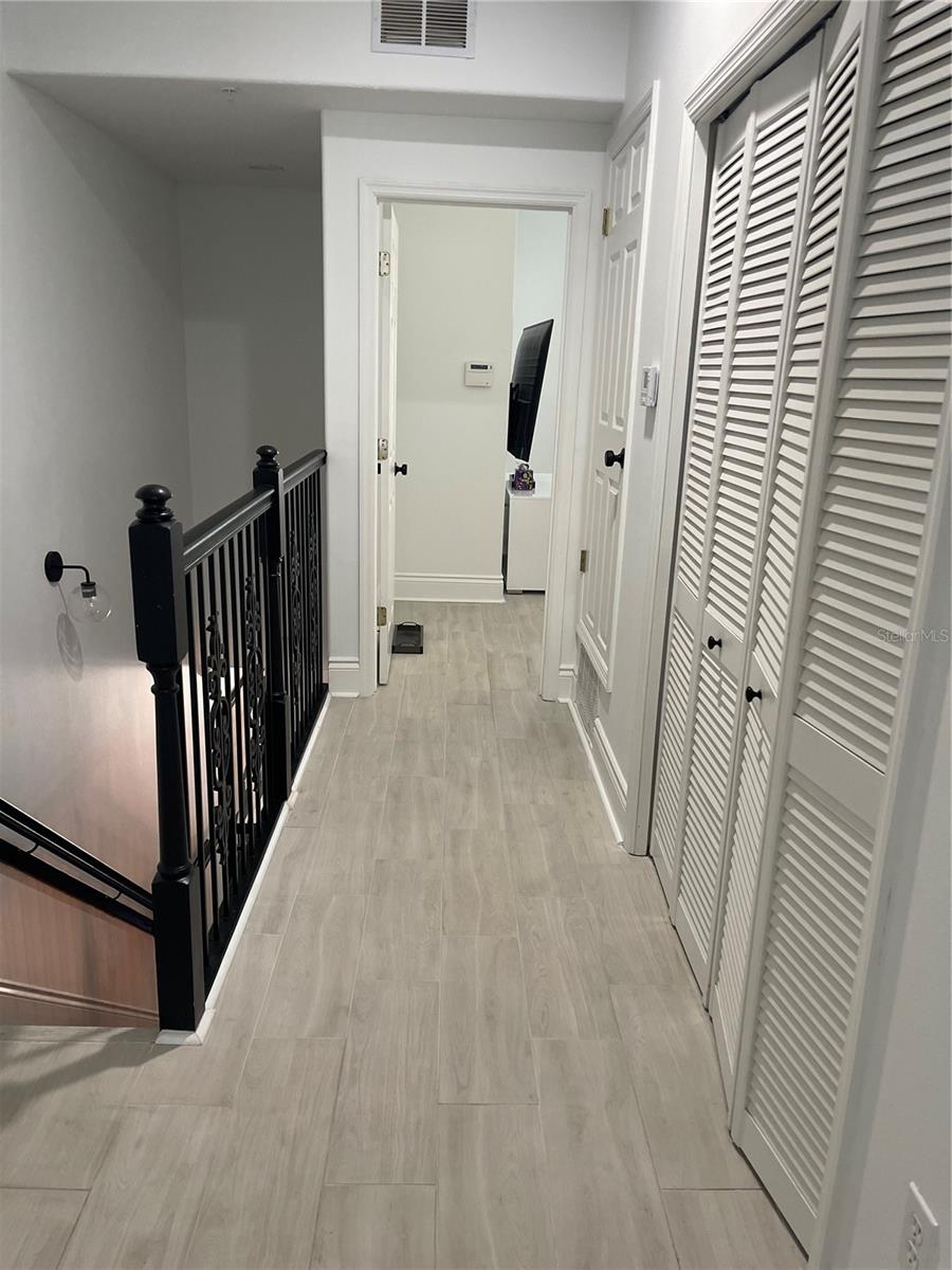 Image 21 of 65 For 1631 Lakemont Avenue