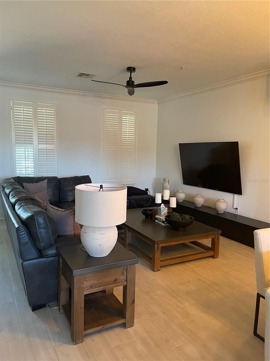 Image 23 of 65 For 1631 Lakemont Avenue