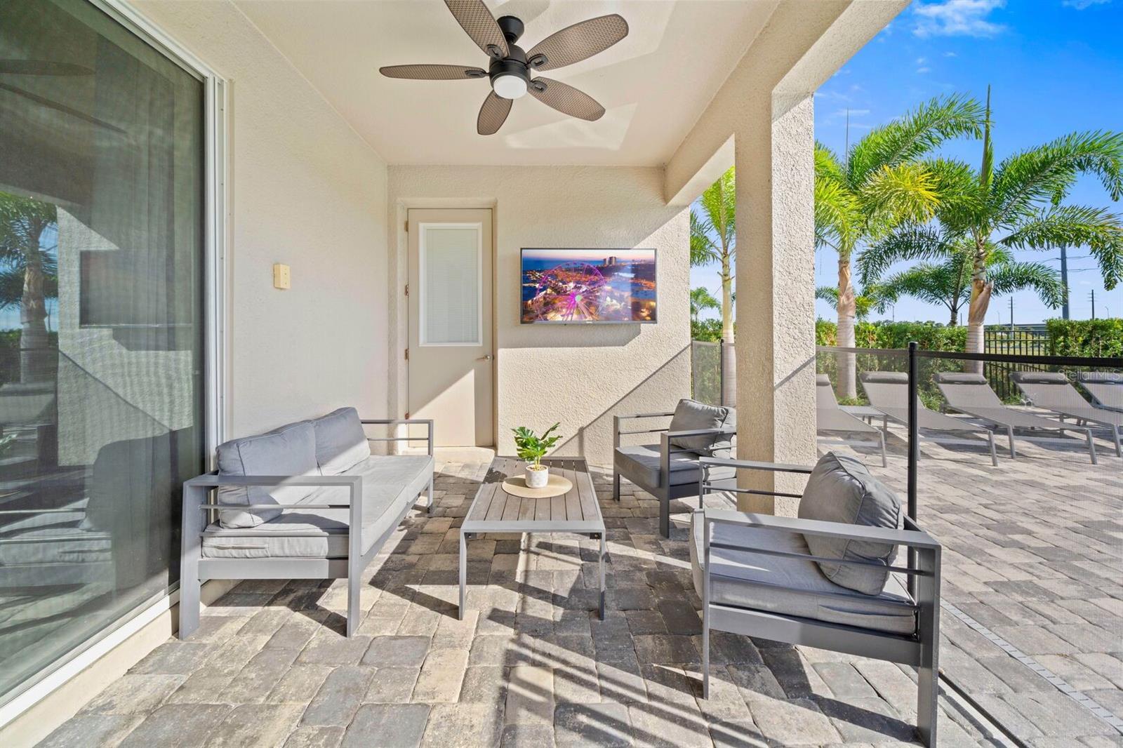 Image 10 of 56 For 308 Southfield Street