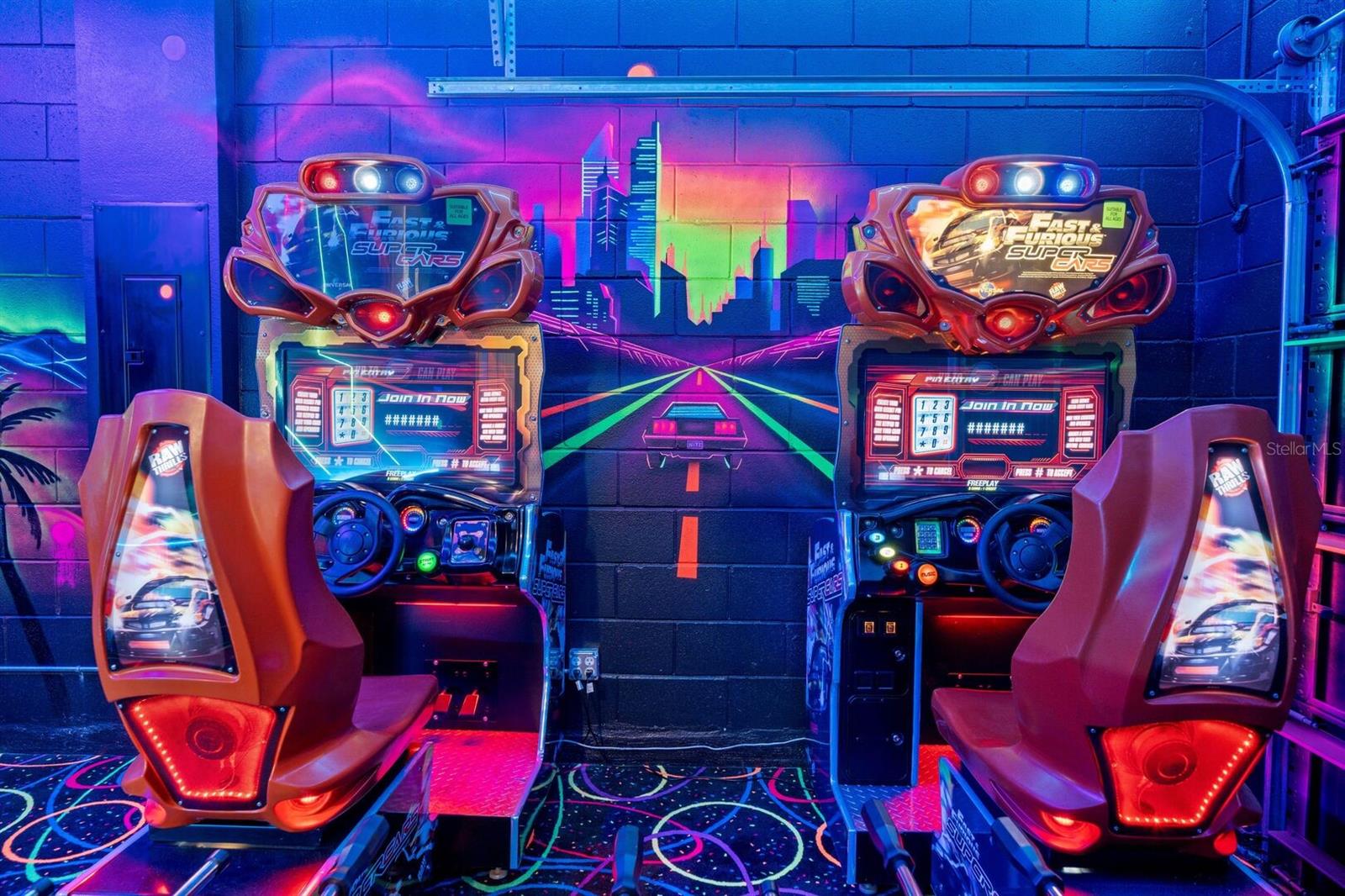 Image 19 of 56 For 308 Southfield Street