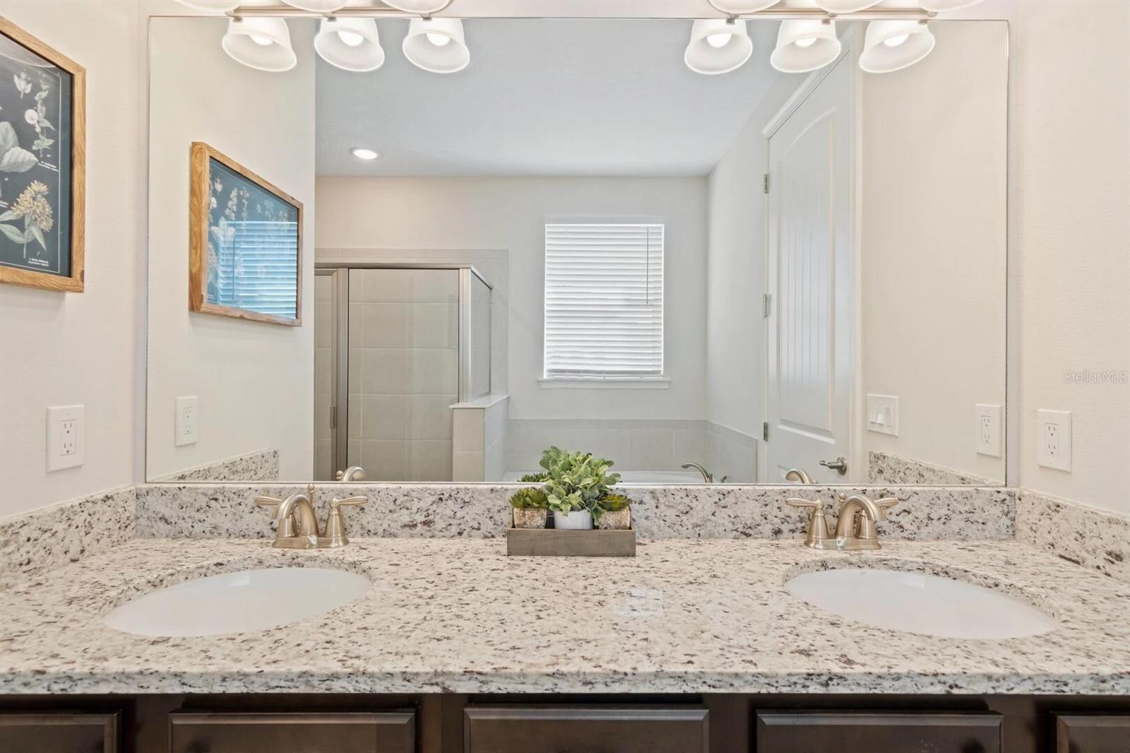 Image 37 of 56 For 308 Southfield Street